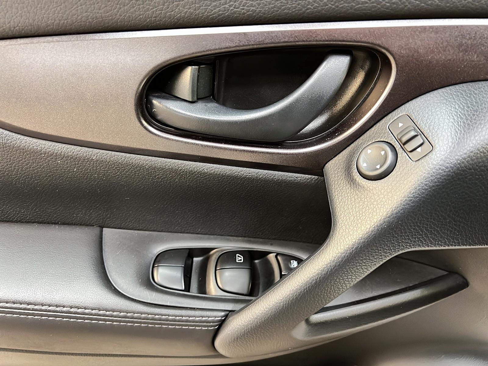 Nissan Qashqai S 4RM 2023 - image #21