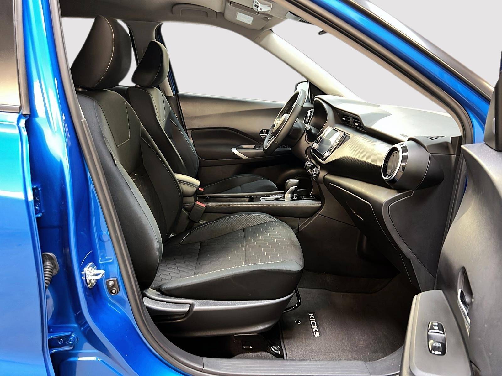 Nissan Kicks SV 2024 — photo 8