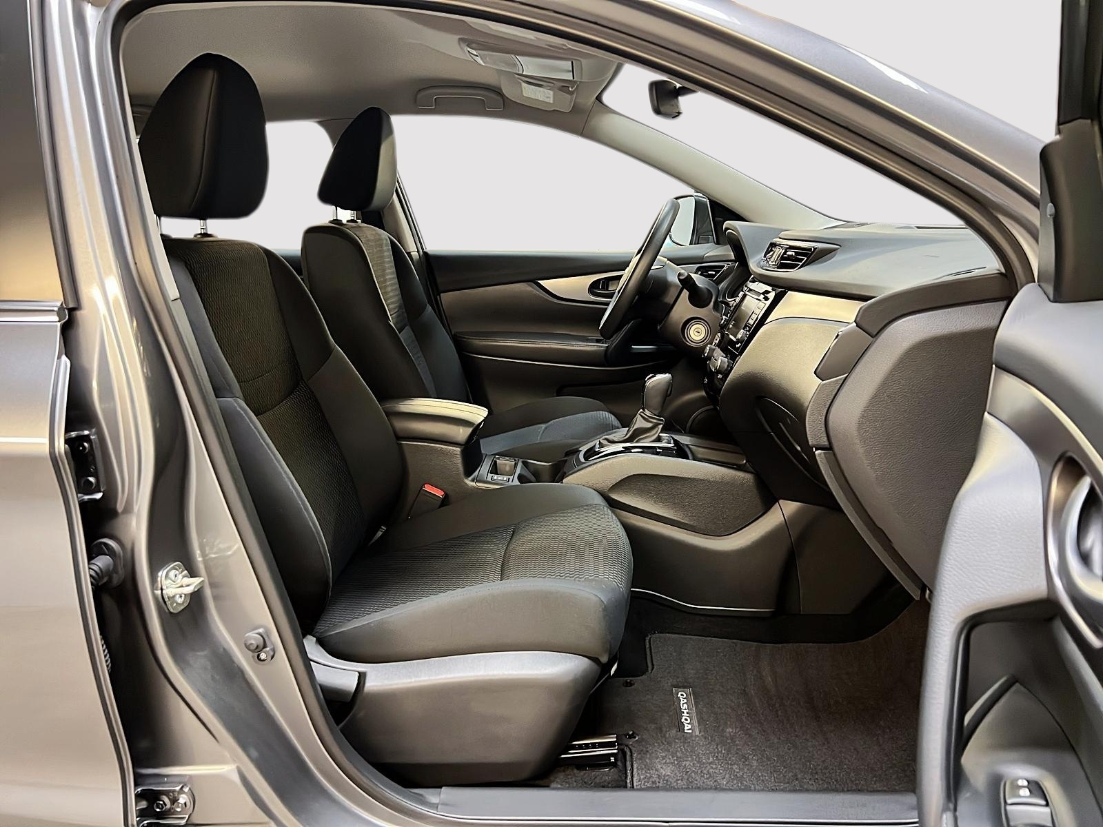 Nissan Qashqai S 2023 - image #8