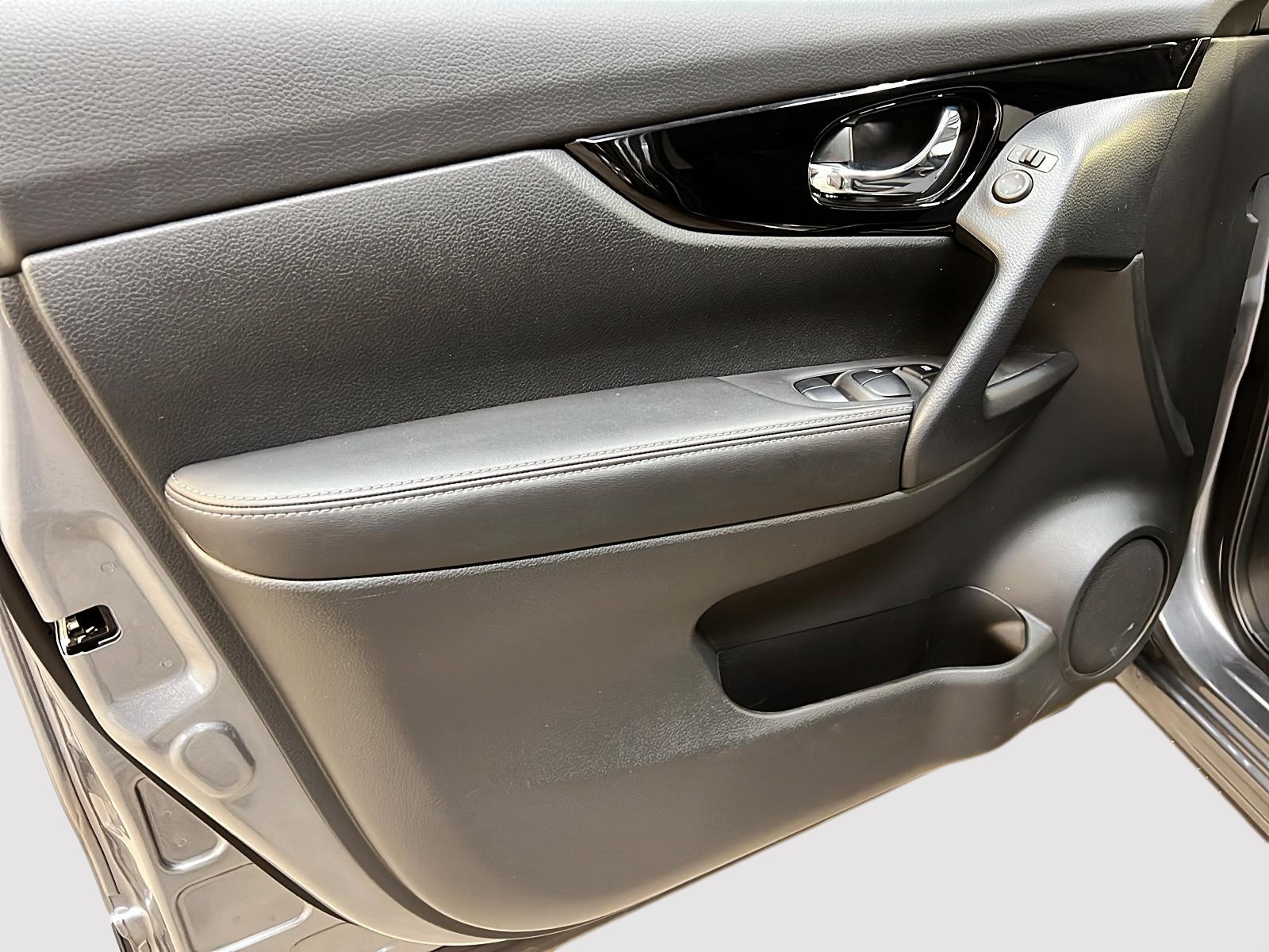 Nissan Qashqai 2023 - Image #24