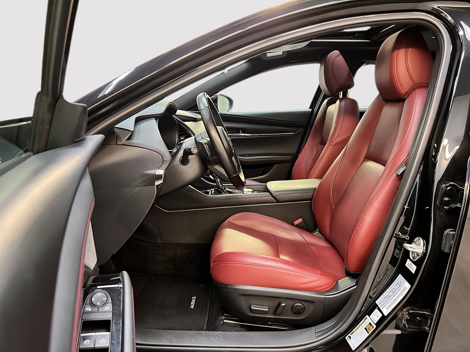 Mazda Mazda3 Sport GT CUIR TOIT NAV 4RM 2023 - image #7