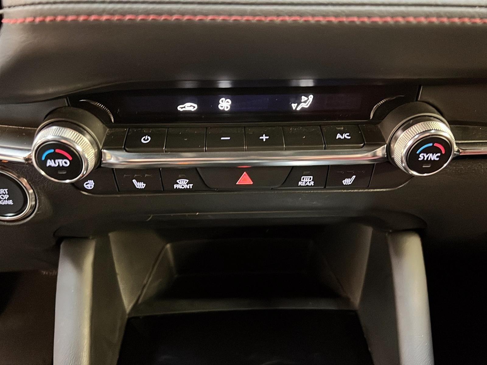 Mazda Mazda3 Sport GT CUIR TOIT NAV 4RM 2023 - image #16