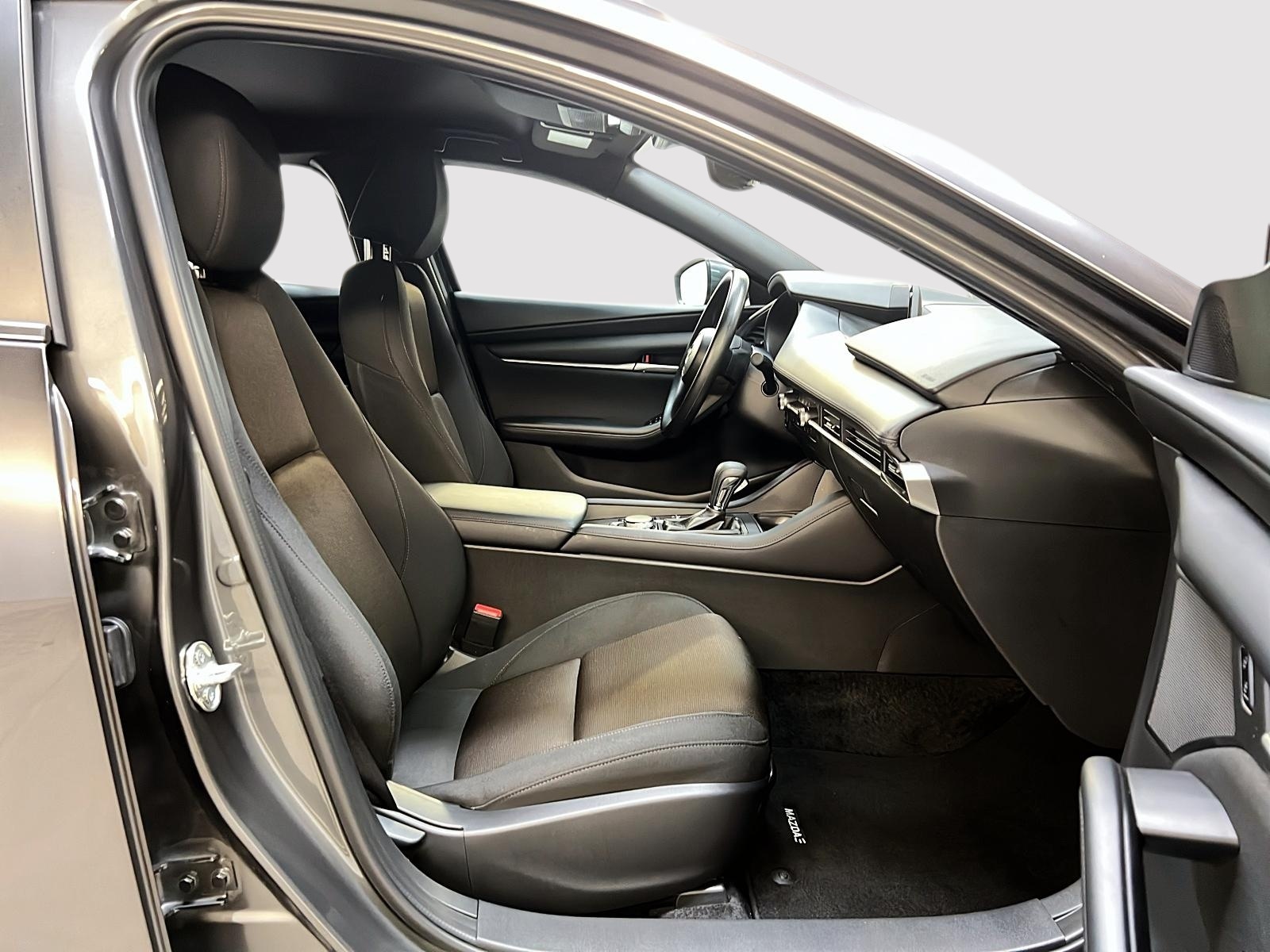 Mazda Mazda3 Sport 2024 - Image #8