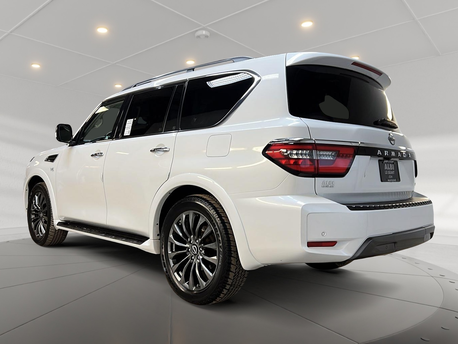 Nissan Armada PLATINUM CUIR TOIT NAV 4X4 2022 - image #6