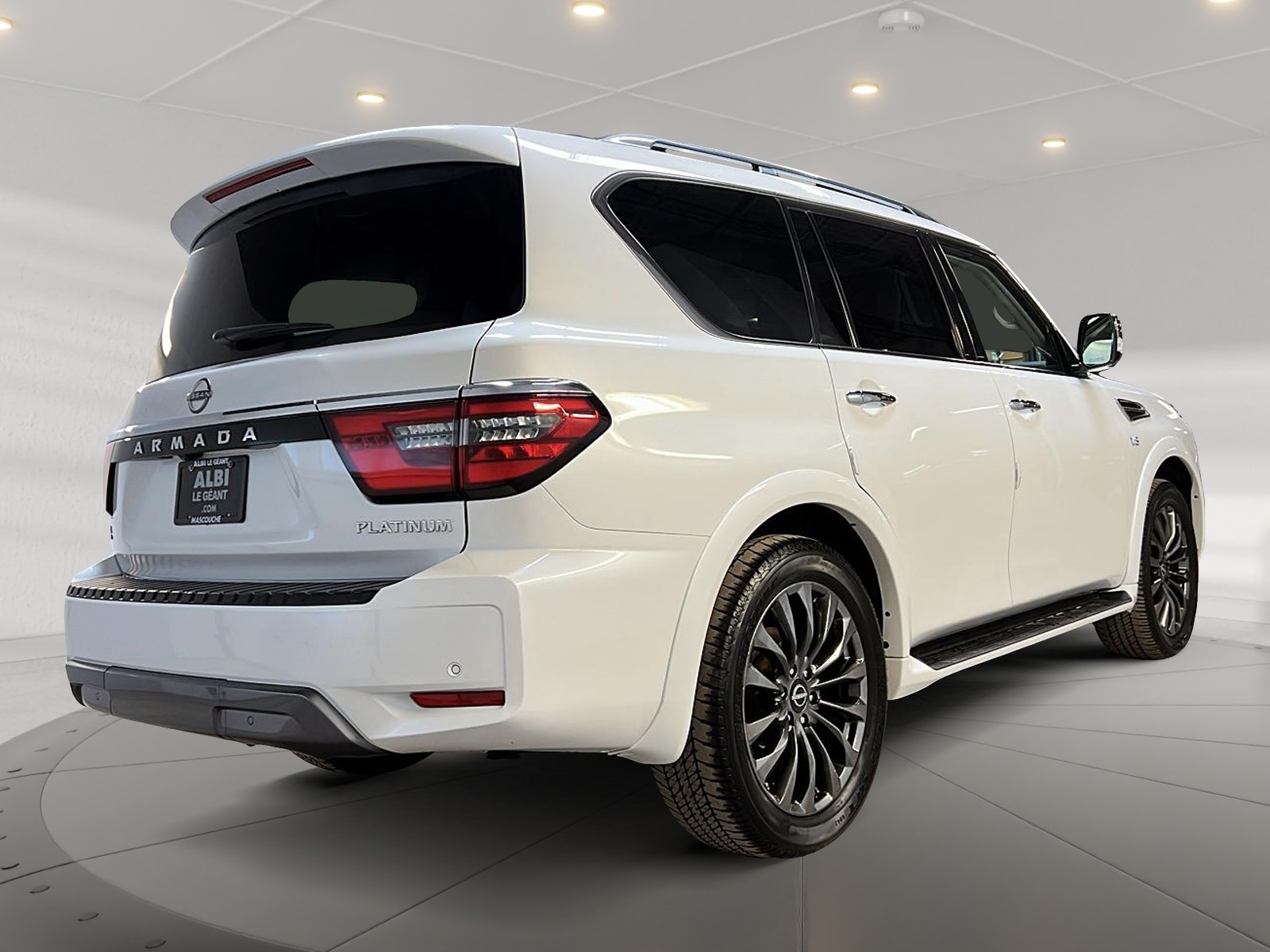 Nissan Armada PLATINUM CUIR TOIT NAV 4X4 2022 - image #4