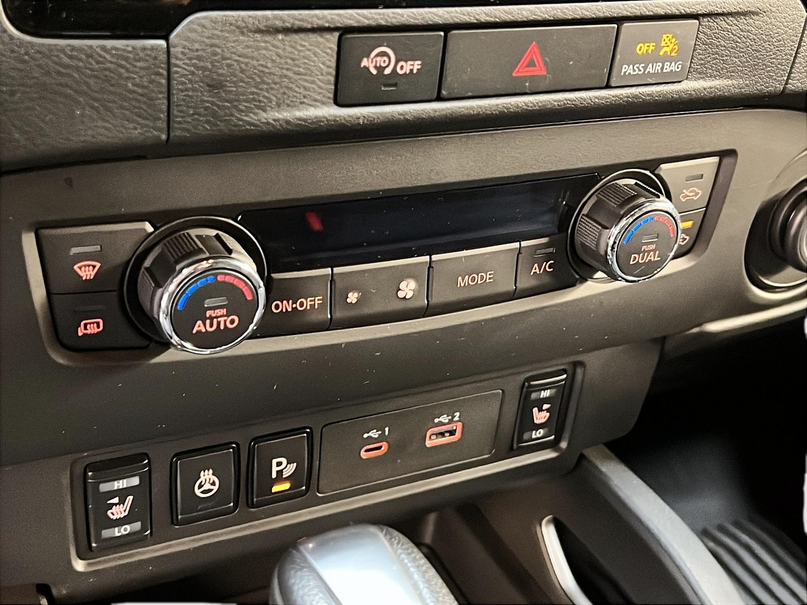 Nissan Frontier SV CREW CAB 4X4 2024 - image #16