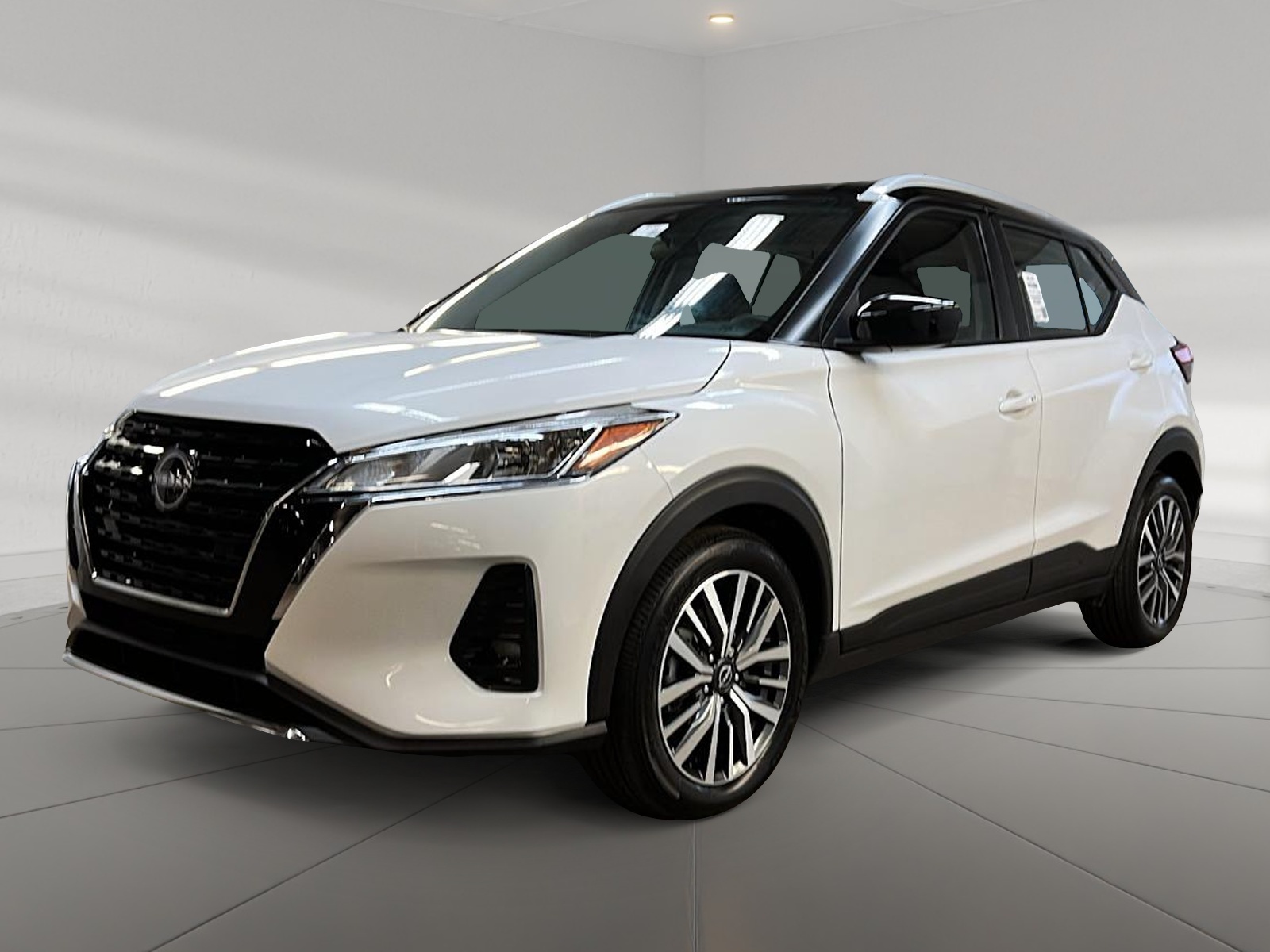 Nissan Kicks SV 2023 - image #1