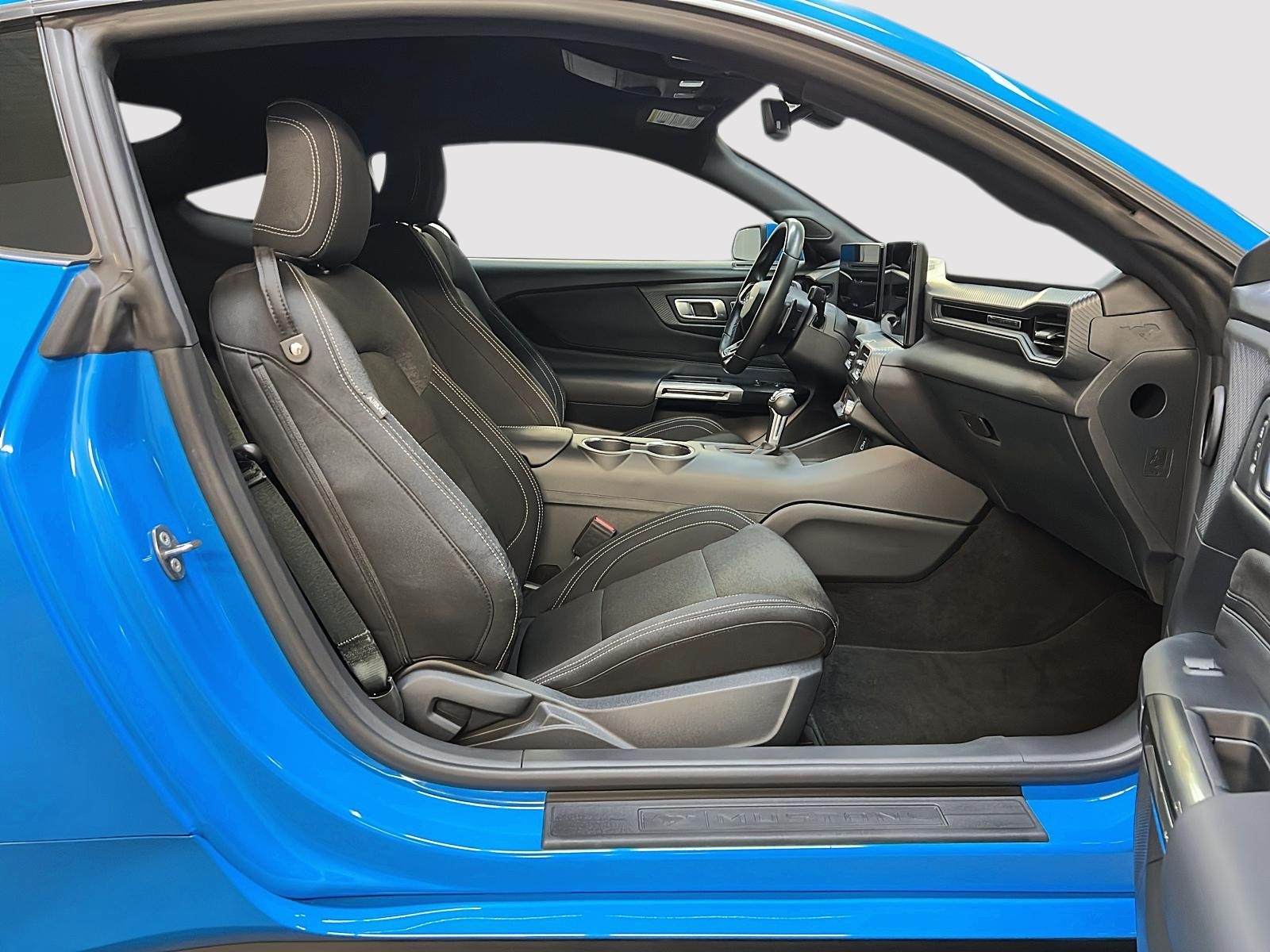 Ford Mustang GT COUPE 2024 - image #8