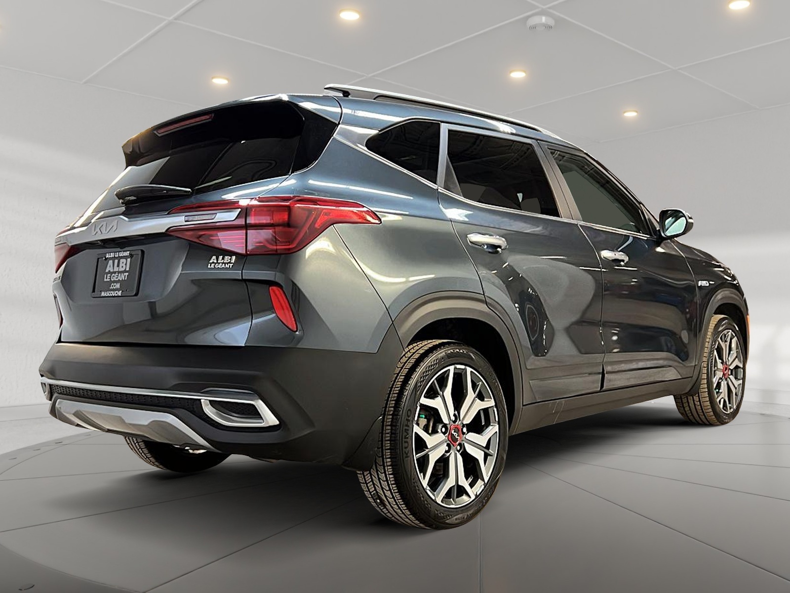 Kia SELTOS SX TURBO CUIR TOIT NAV 4RM 2023 - image #4