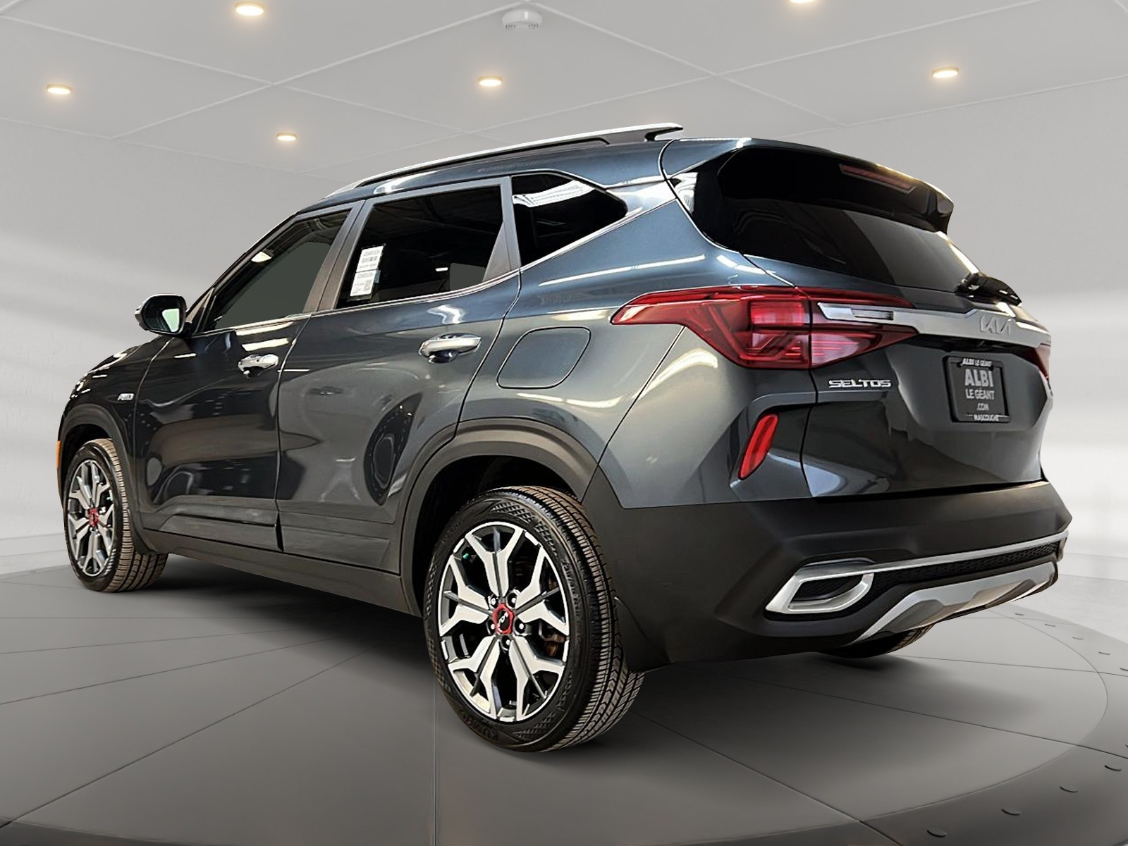 Kia SELTOS SX TURBO CUIR TOIT NAV 4RM 2023 - image #6