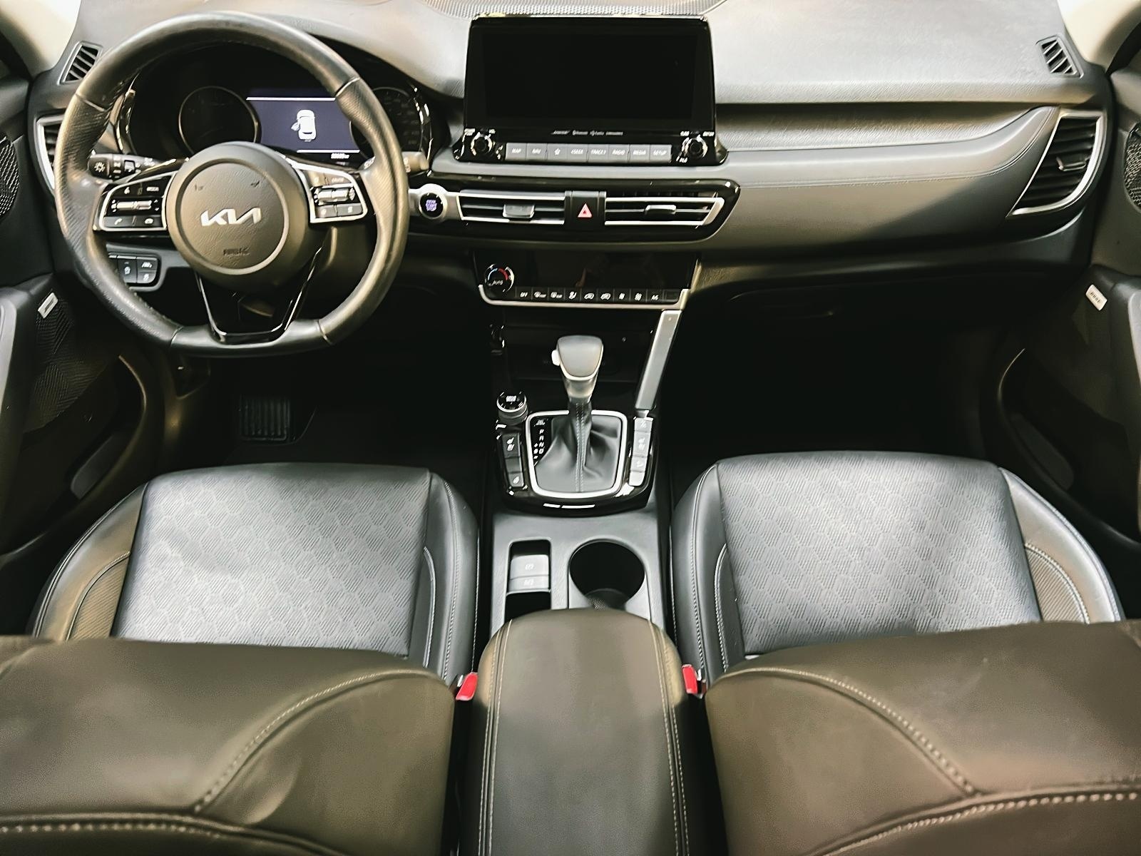 Kia SELTOS SX TURBO CUIR TOIT NAV 4RM 2023 - image #11