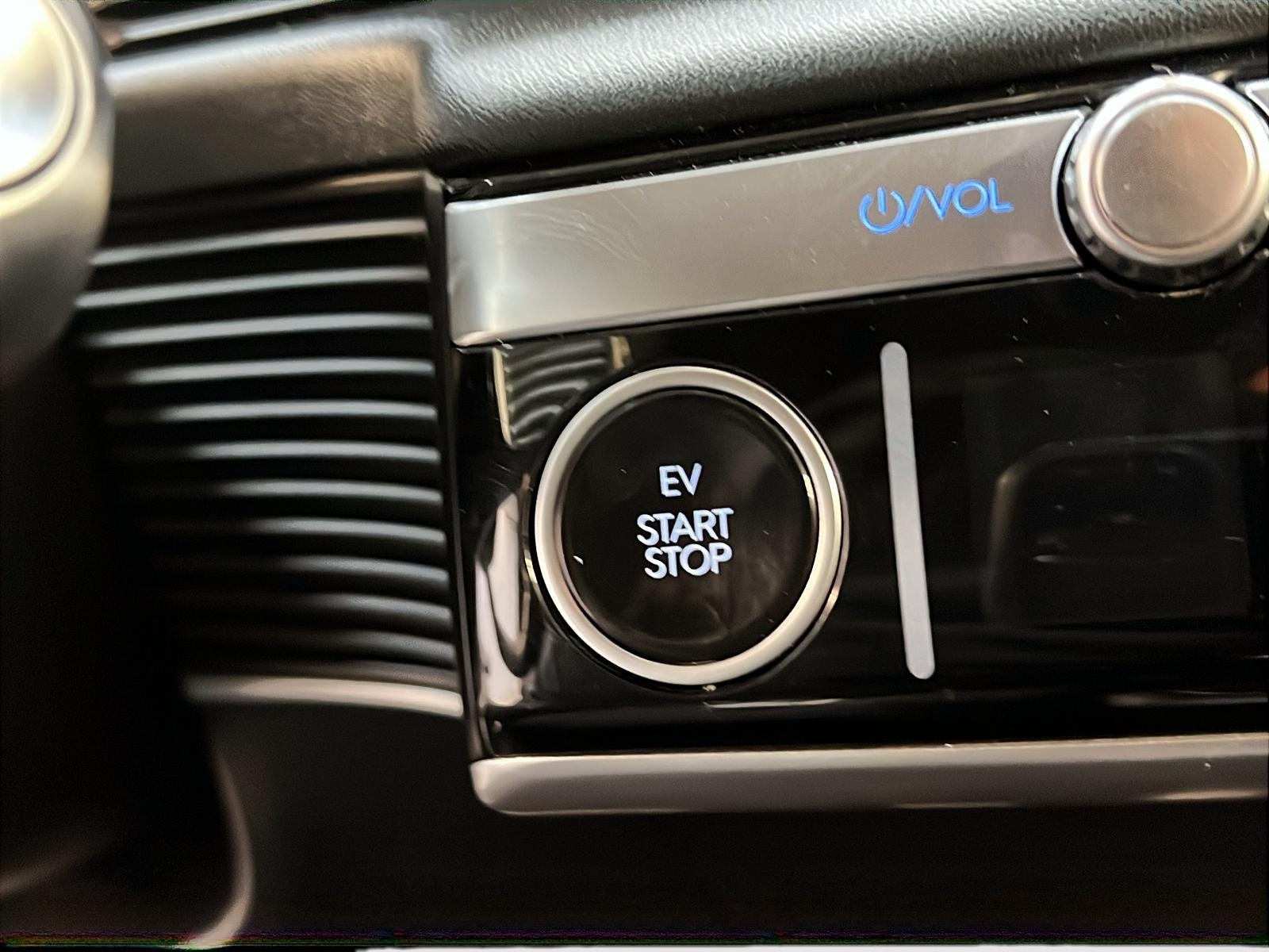 Hyundai IONIQ 5 PREFERRED LONG RANGE NAV 2024 - image #17