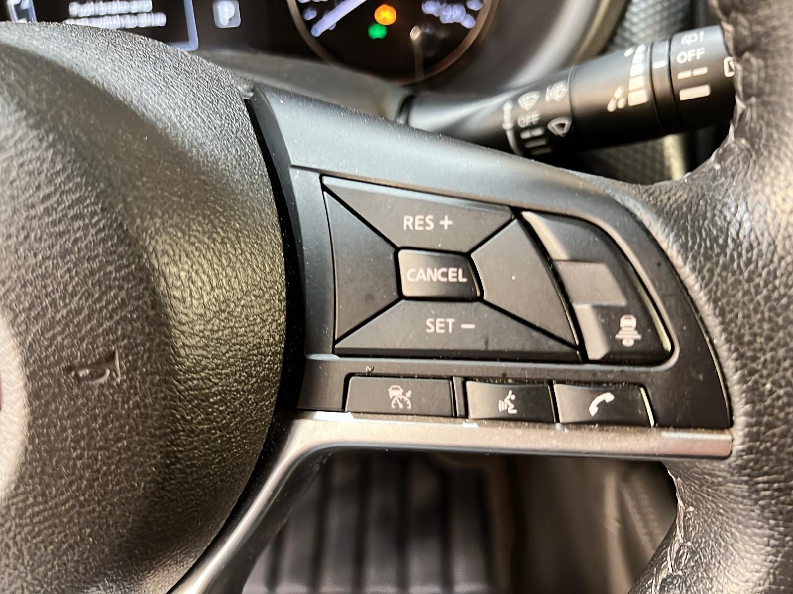 Nissan Kicks SV SPECIAL EDITION 2023 - image #18