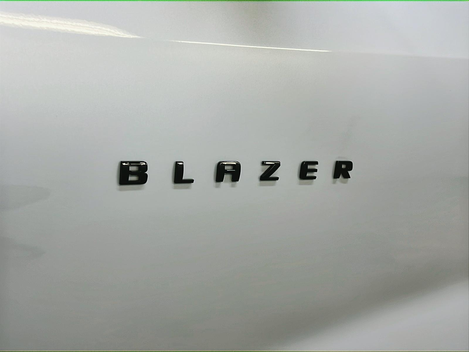 Chevrolet Blazer 1RS CUIR TOIT PANO NAV 4RM 2024 - image #29