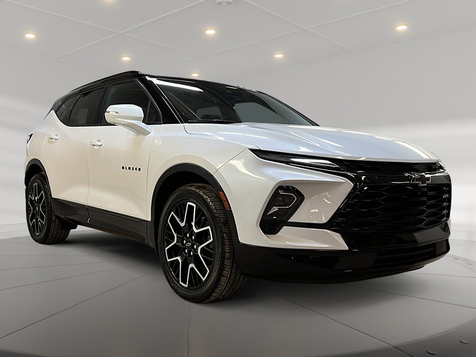 Chevrolet Blazer 1RS CUIR TOIT PANO NAV 4RM 2024 - image #3