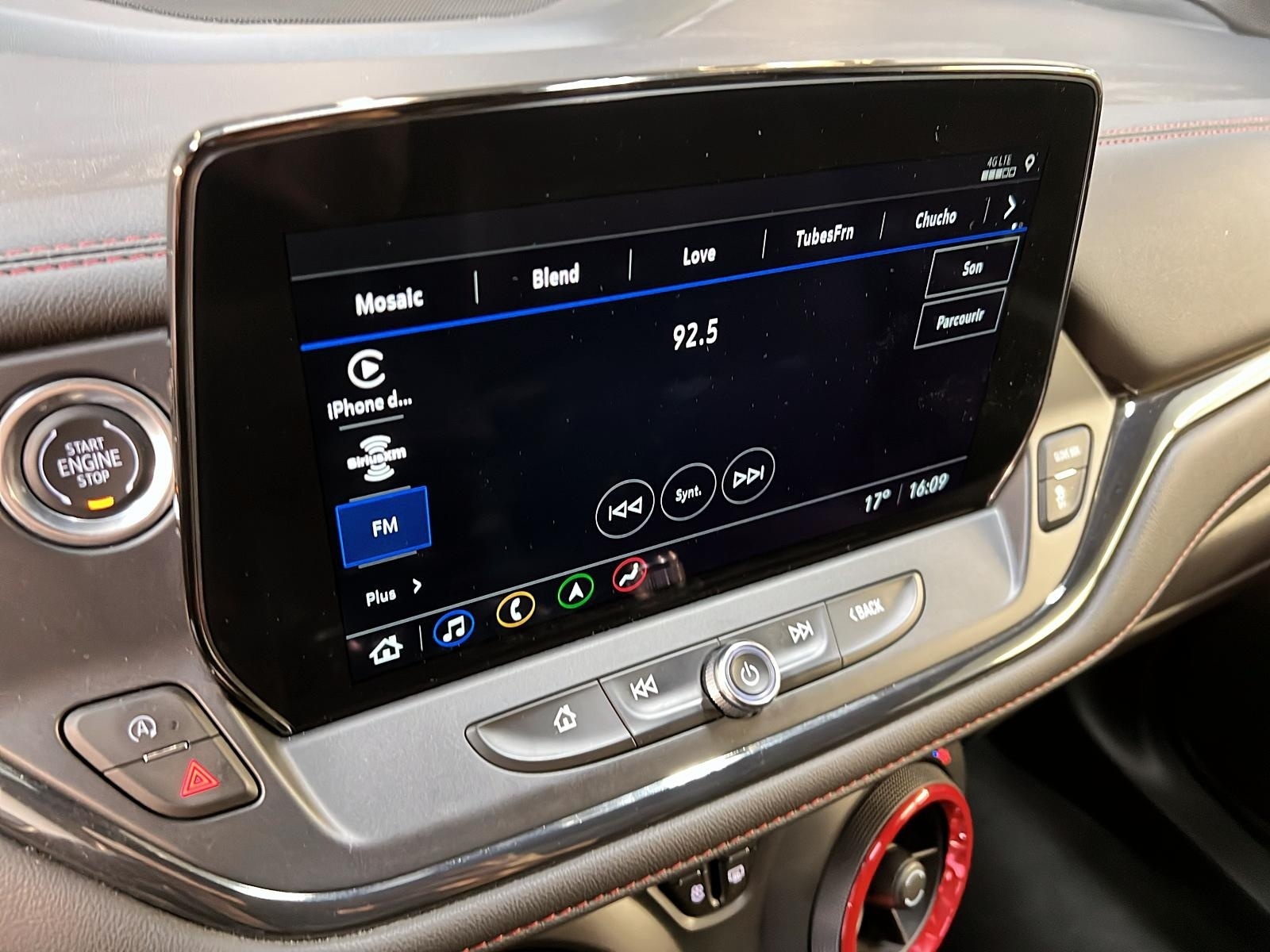 Chevrolet Blazer 1RS CUIR TOIT PANO NAV 4RM 2024 - image #17