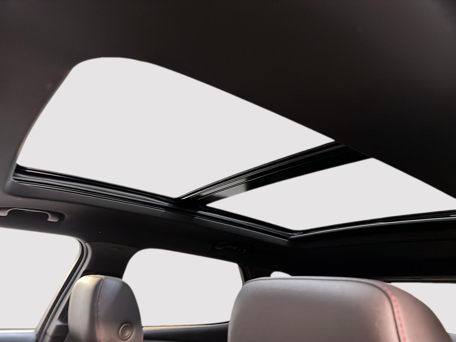 Chevrolet Blazer 1RS CUIR TOIT PANO NAV 4RM 2024 - image #10