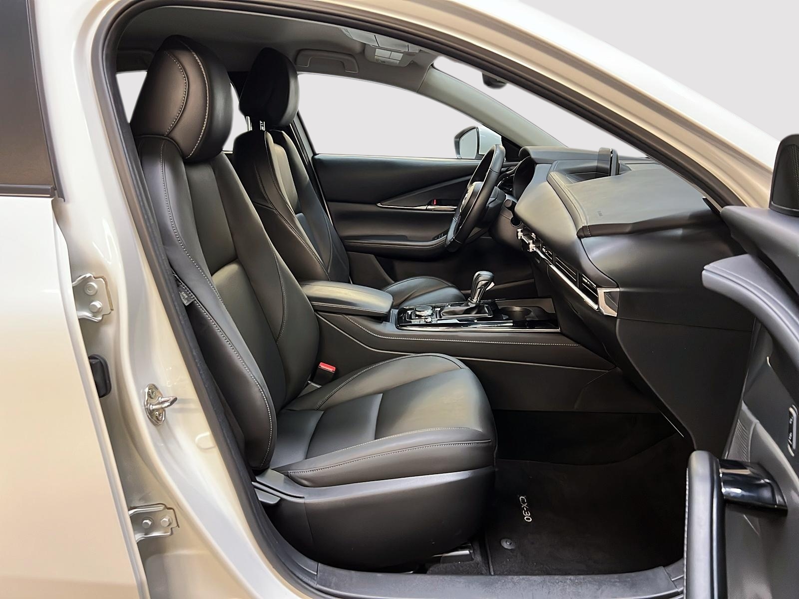 Mazda CX-30 GS GR LUXE 4RM 2023 - image #8