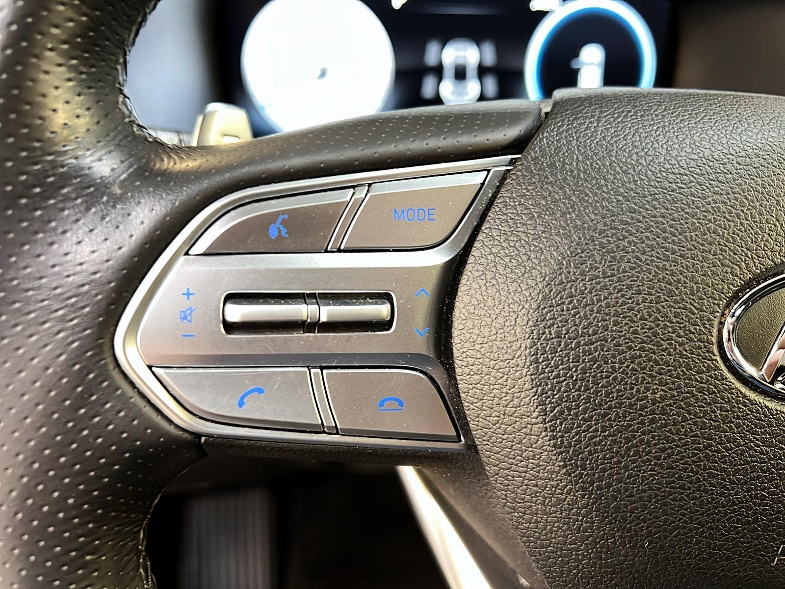 Hyundai Santa Fe ULTIMATE CALLIGRAPHY CUIR TOIT PANO NAV 4RM 2022 - image #21