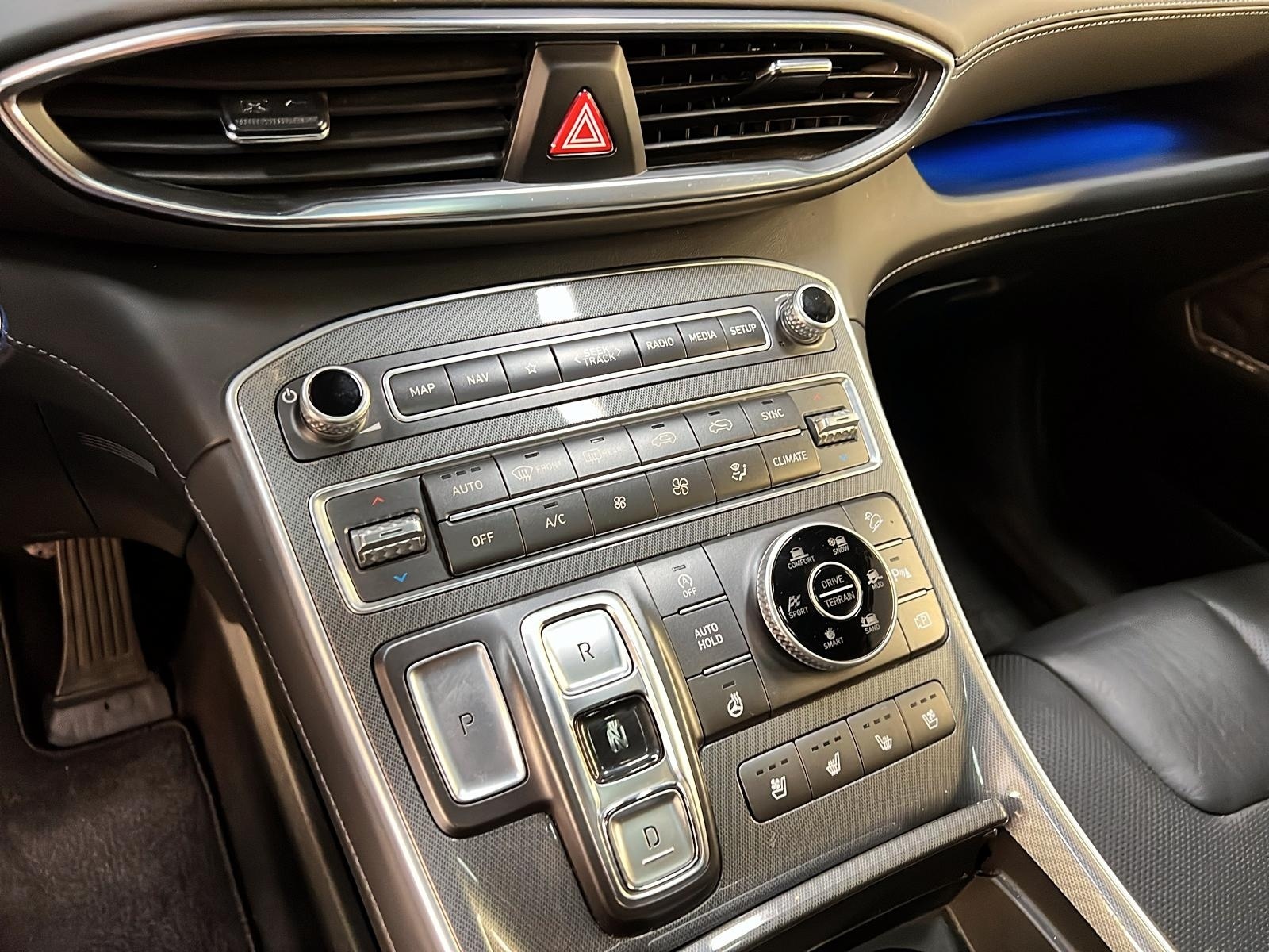 Hyundai Santa Fe ULTIMATE CALLIGRAPHY CUIR TOIT PANO NAV 4RM 2022 - image #15