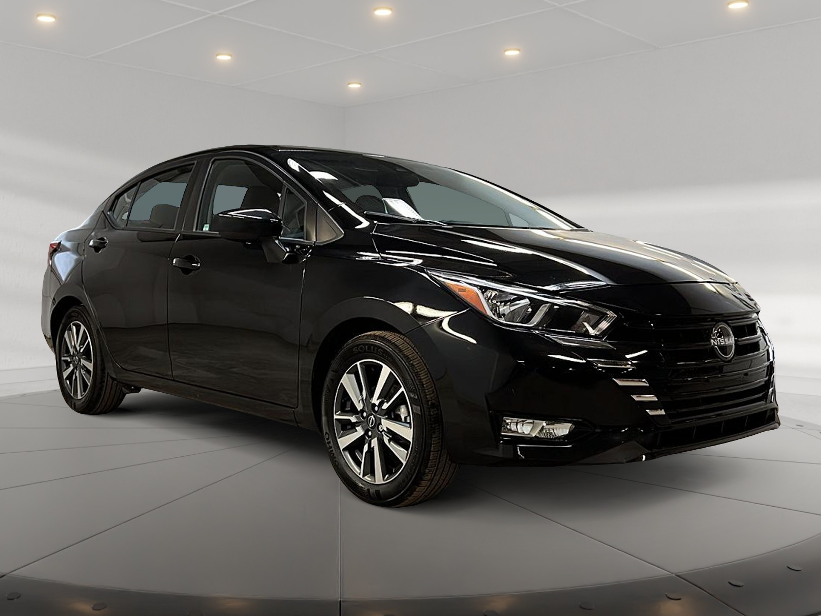Nissan Versa SV 2025 — photo 3
