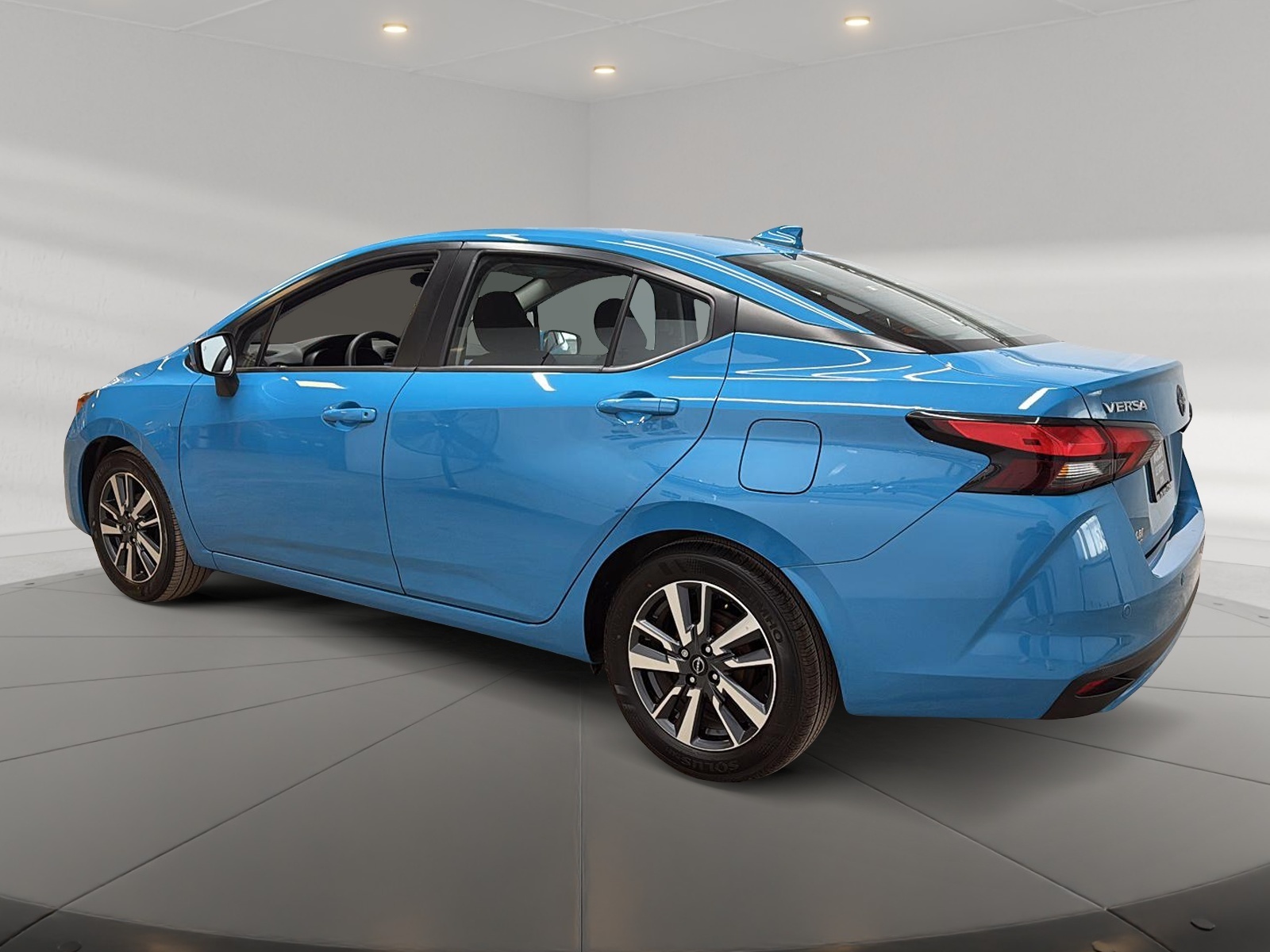 Nissan Versa SV 2025 — photo 6