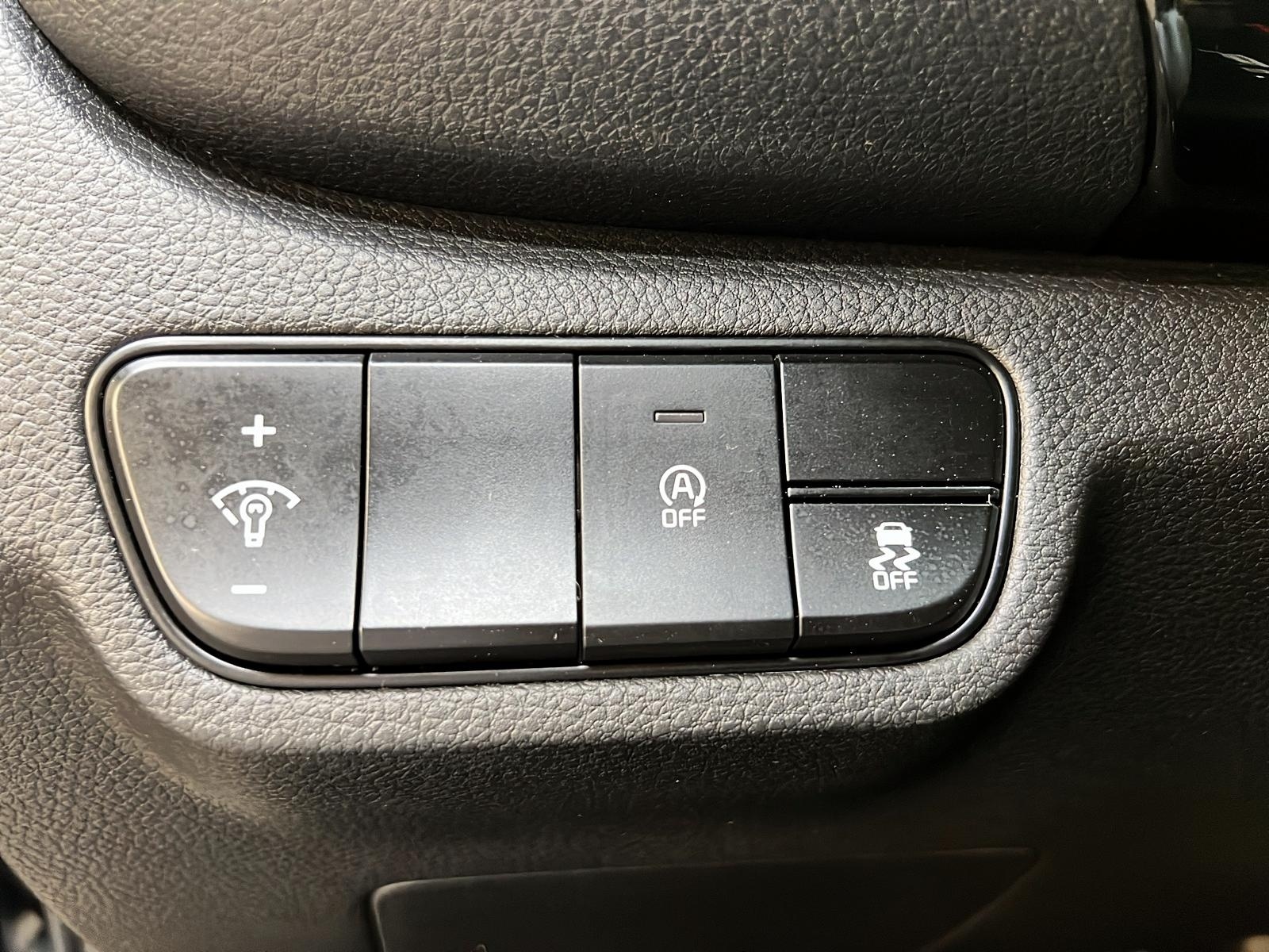 Kia SELTOS EX CUIR TOIT 4RM 2024 - image #21