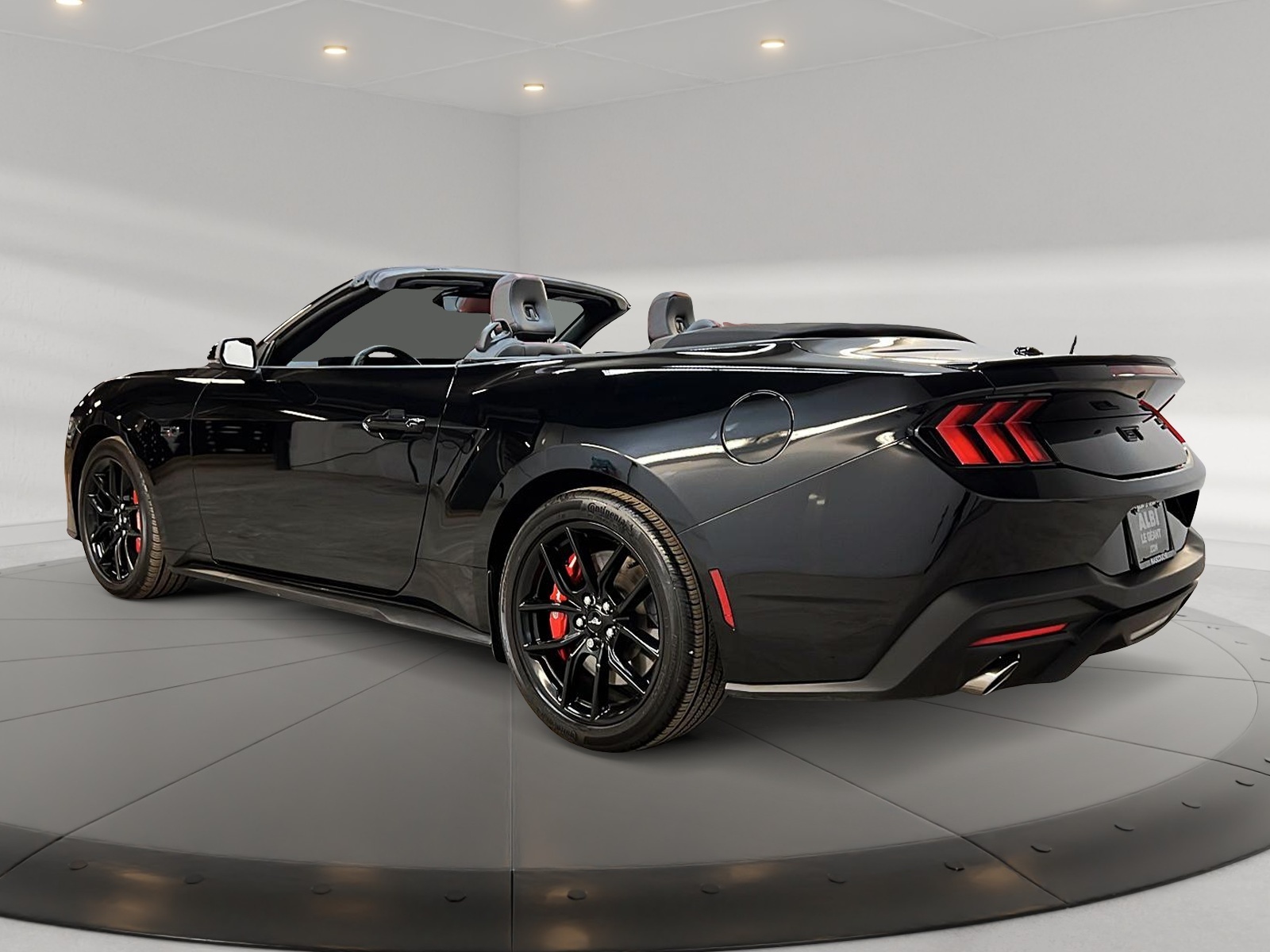 Ford Mustang 2024 - Image #8