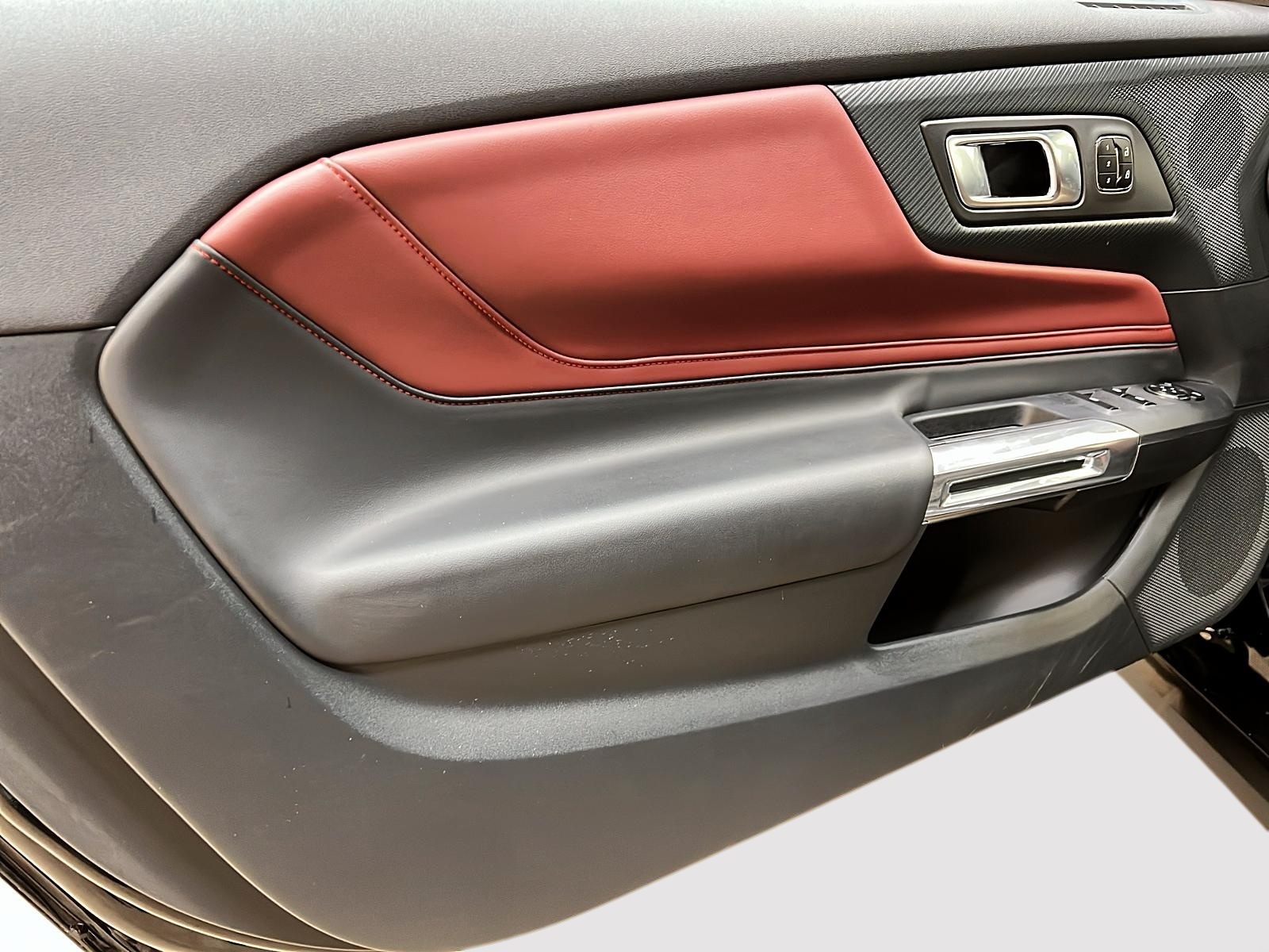 Ford Mustang 2024 - Image #25
