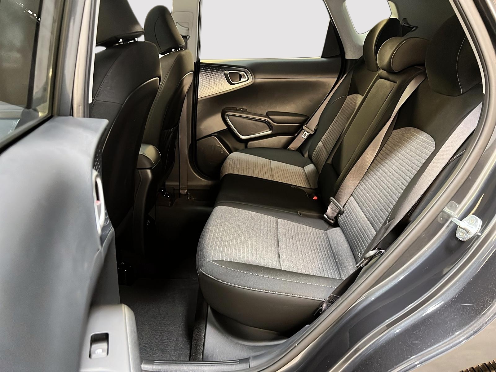 Kia Soul EX + TOIT 2023 - image #9