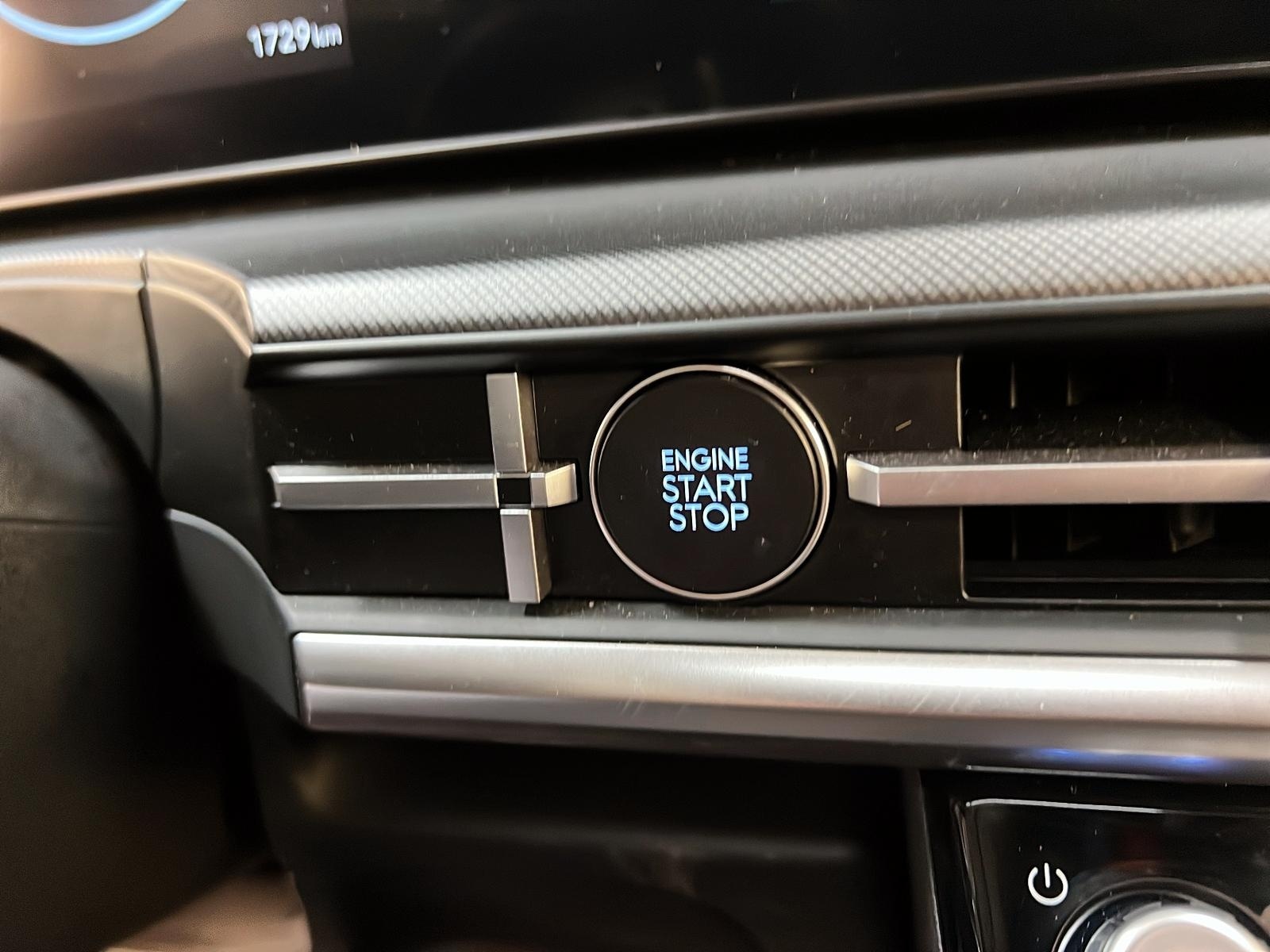 Hyundai Santa Fe XRT CUIR TOI 4RM 2024 - image #19