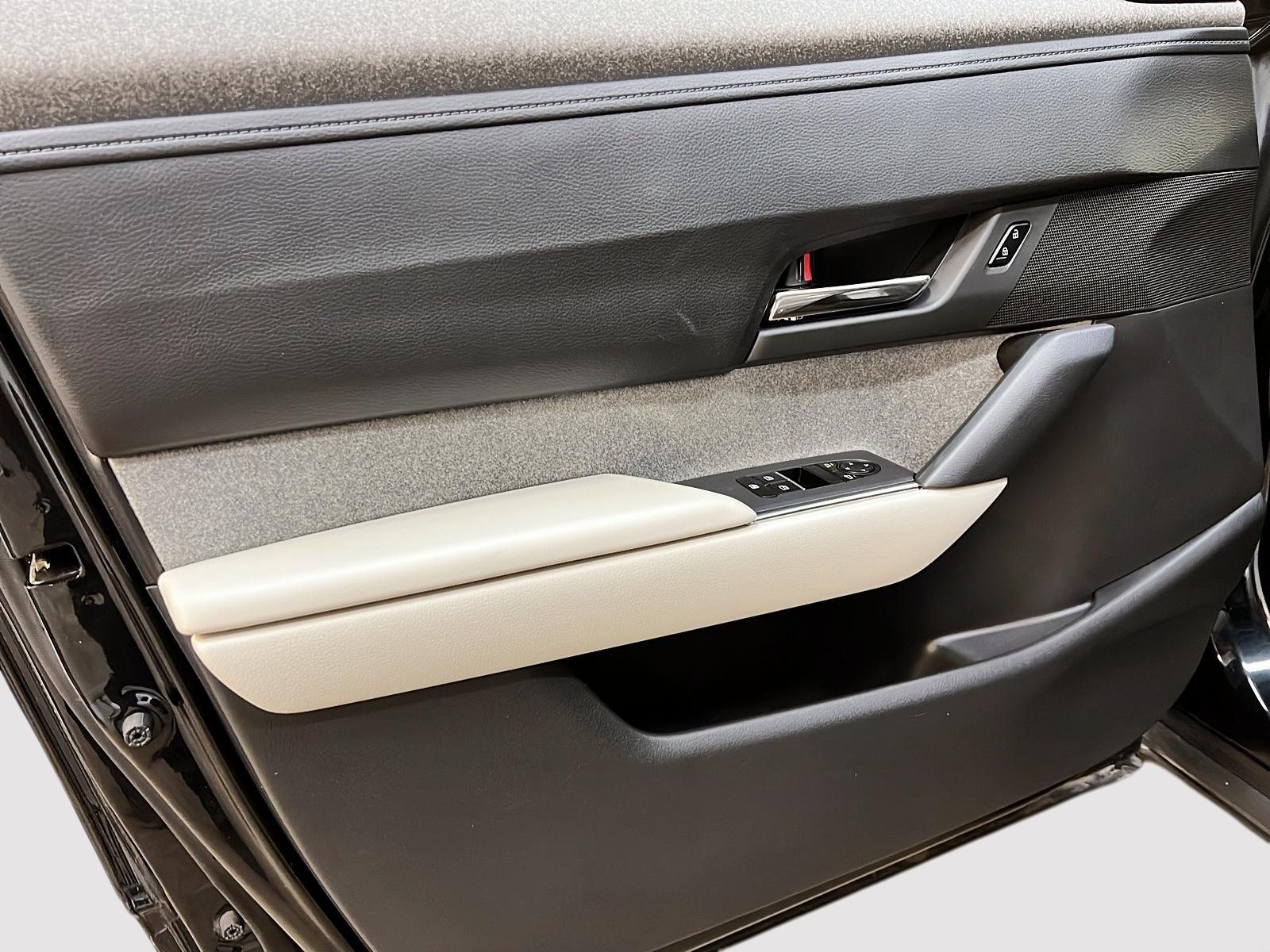 Mazda MX-30 GS NAV 2023 - image #24