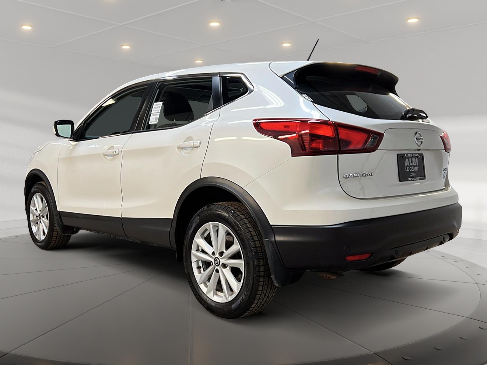Nissan Qashqai SV TOIT 4RM 2019 - image #6