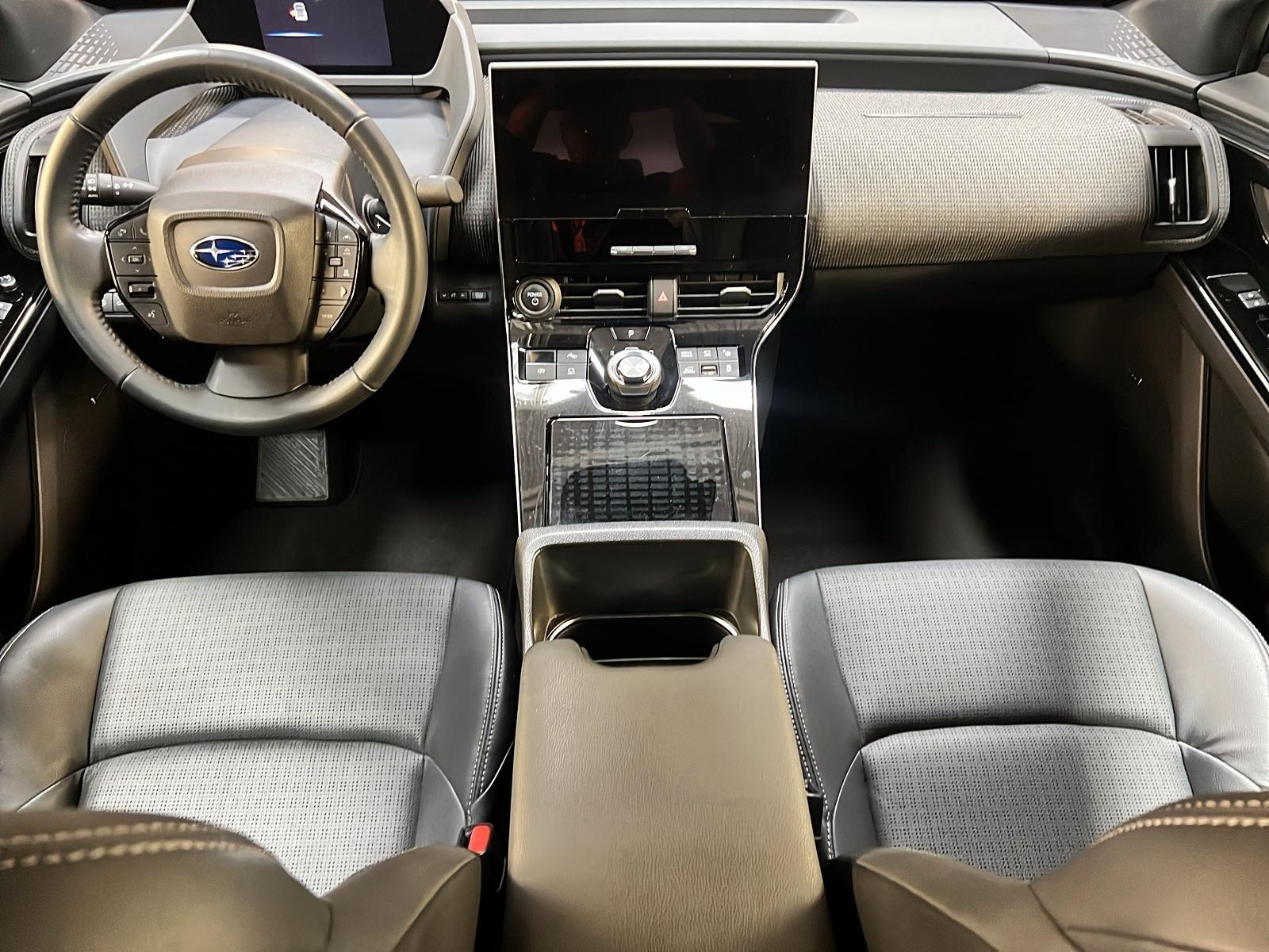 Subaru Solterra LUXURY CUIR 4RM 2023 - image #11