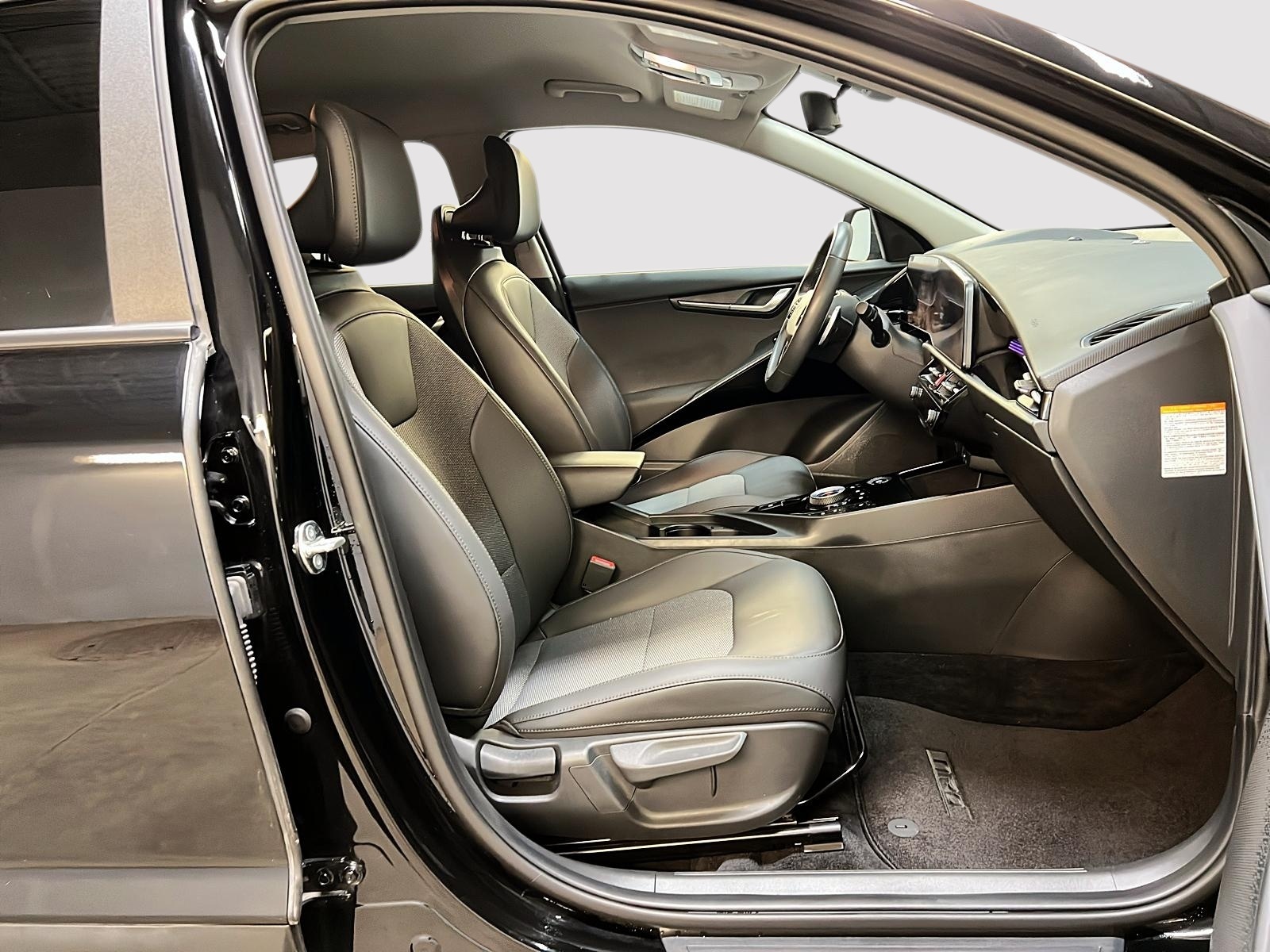 Kia NIRO EV 2023 - Image #8