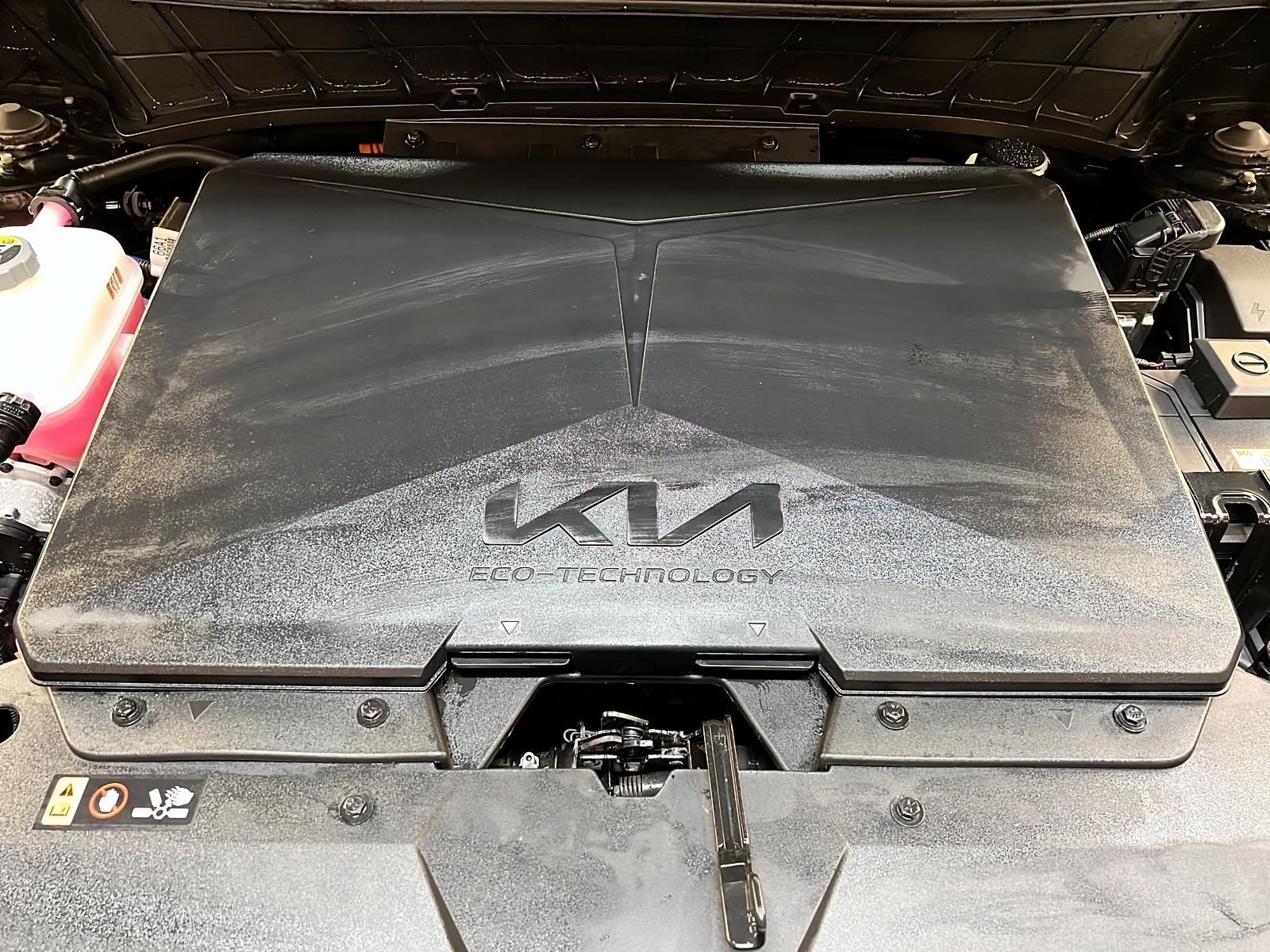 Kia NIRO EV PREMIUM + NAV 2023 - image #11