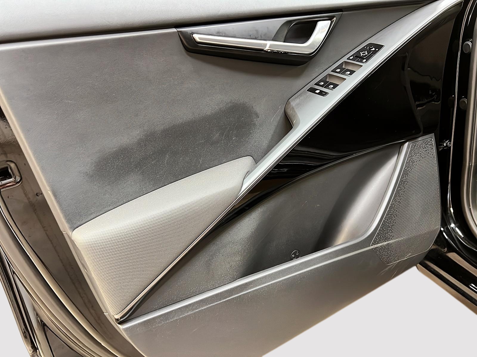 Kia NIRO EV 2023 - Image #24