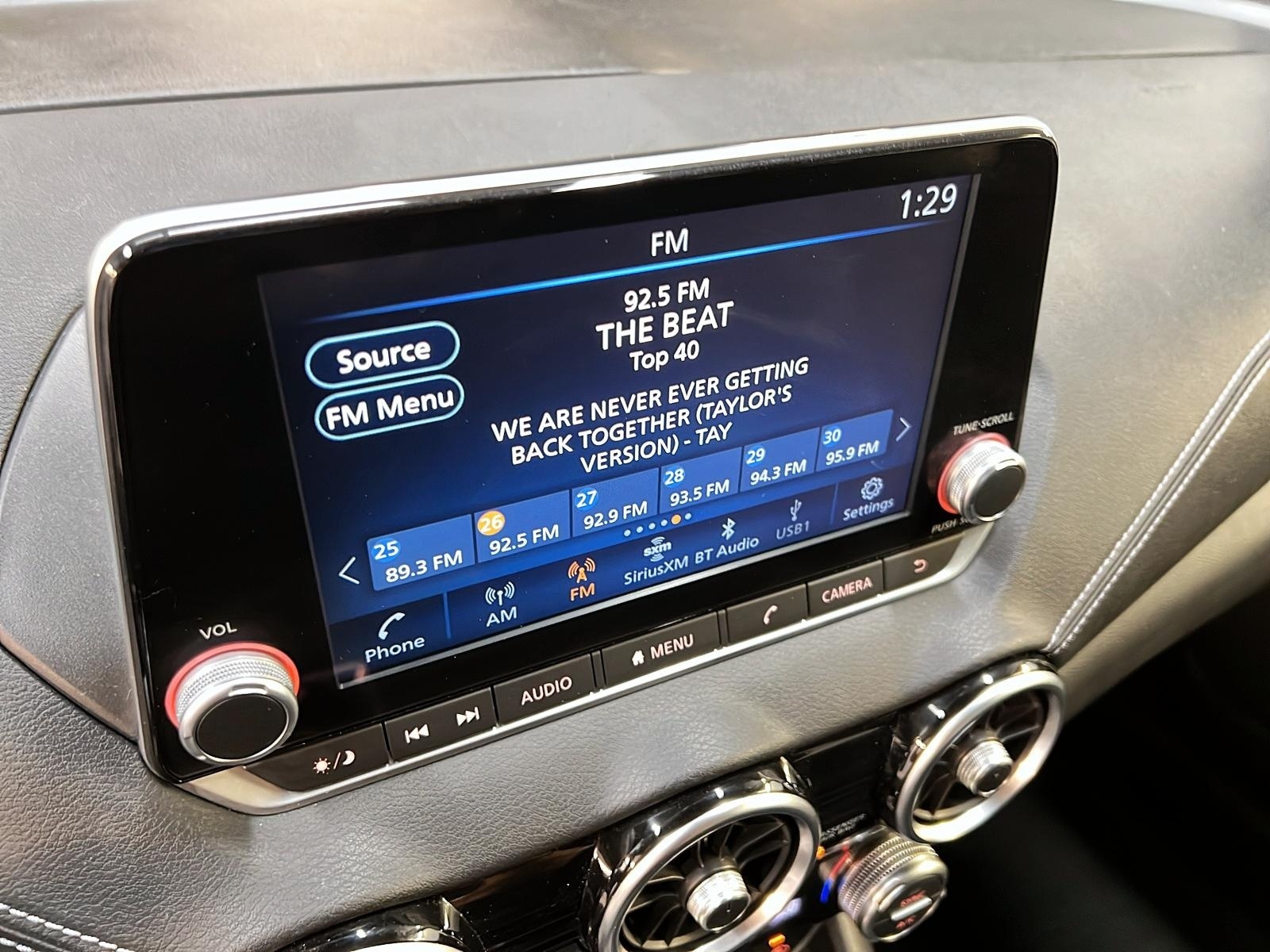 Nissan Sentra SV 2023 - image #15