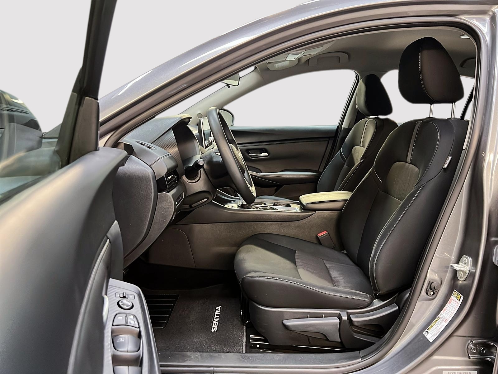 Nissan Sentra SV 2023 - image #7