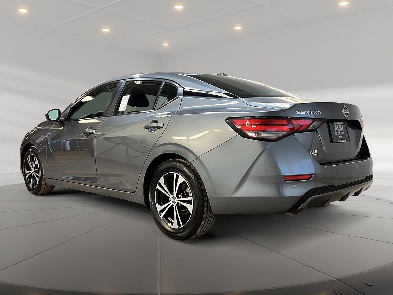 Nissan Sentra SV 2023 - image #6