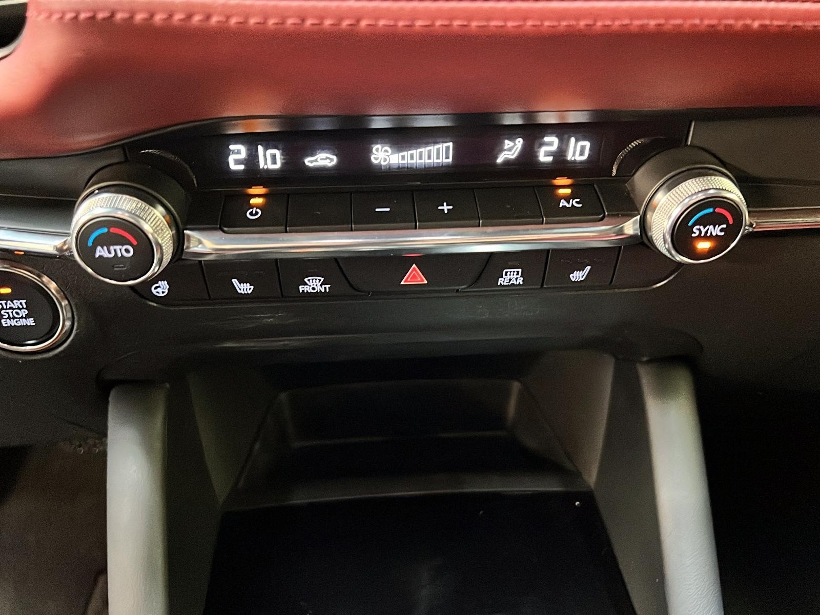 Mazda Mazda3 Sport GT TURBO CUIR TOIT NAV 4RM 2023 - image #16