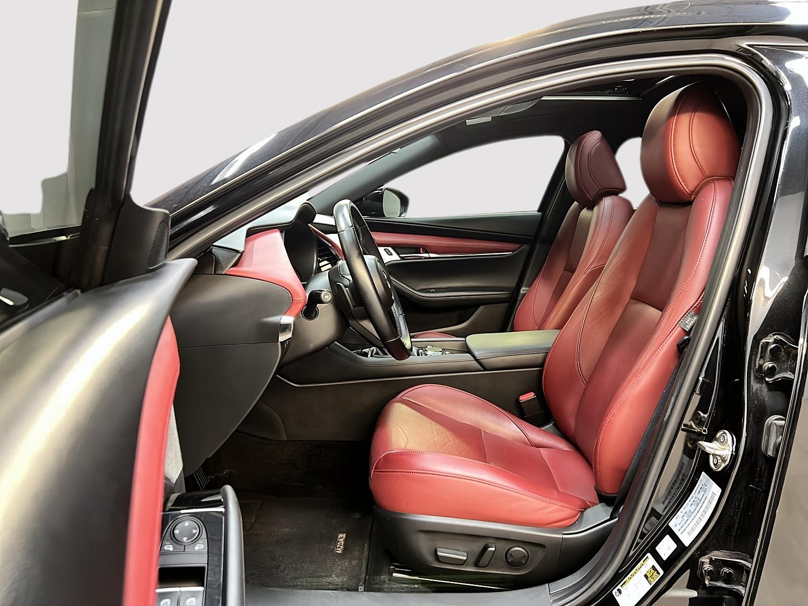 Mazda Mazda3 Sport GT TURBO CUIR TOIT NAV 4RM 2023 - image #7