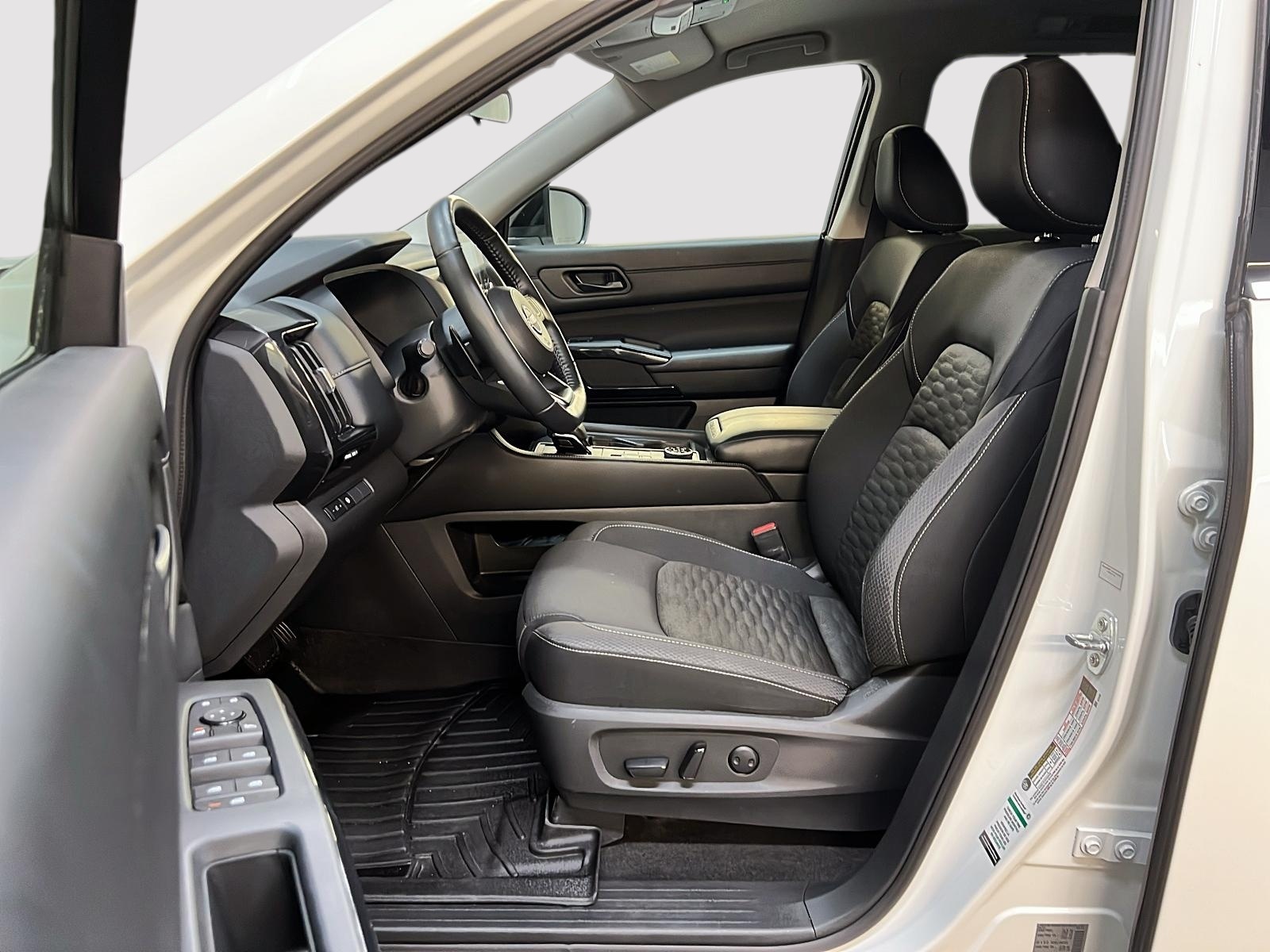 Nissan Pathfinder S 4RM 2024 - image #7