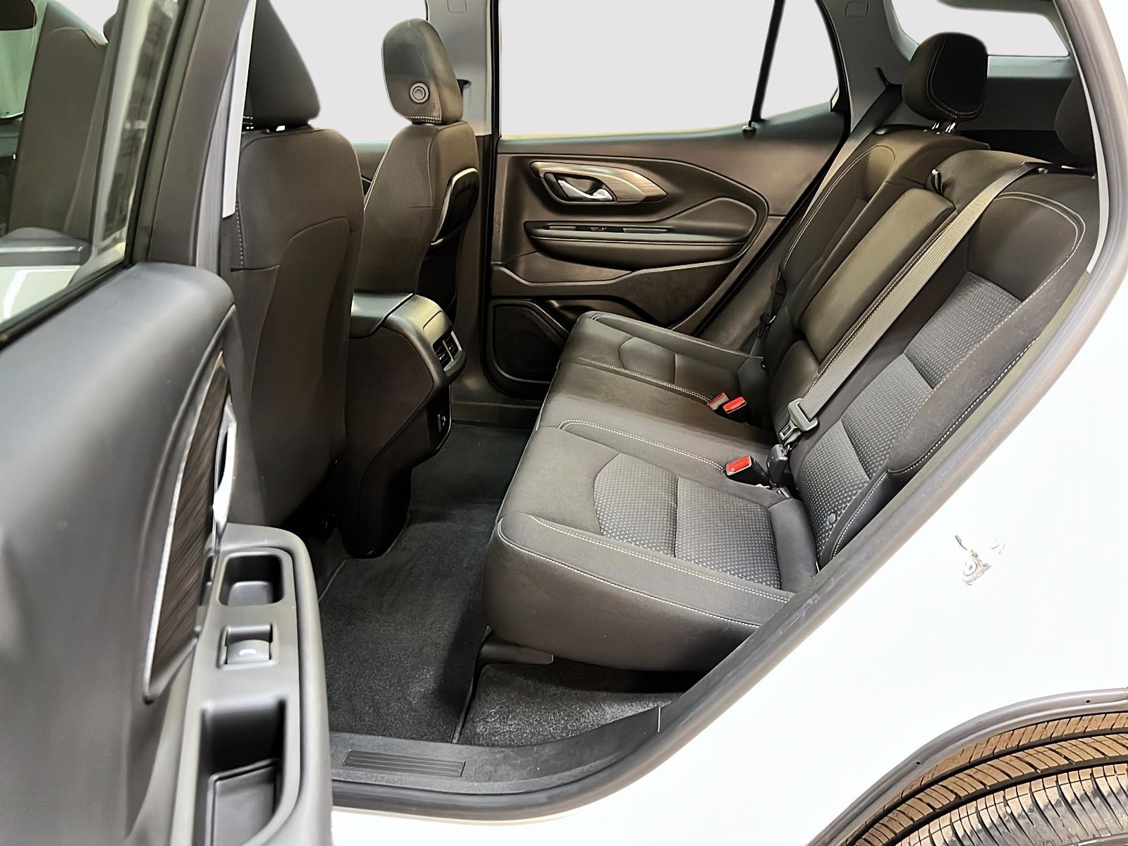 GMC Terrain 2024 - Image #9