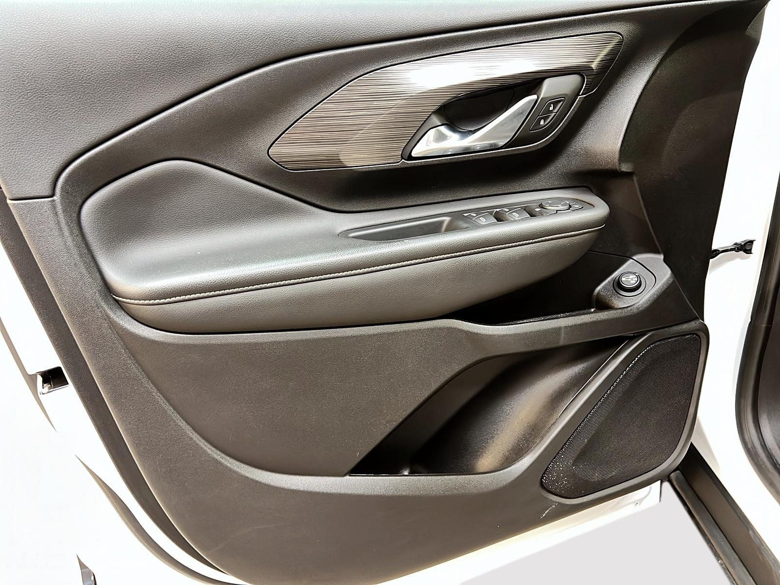 GMC Terrain 2024 - Image #24