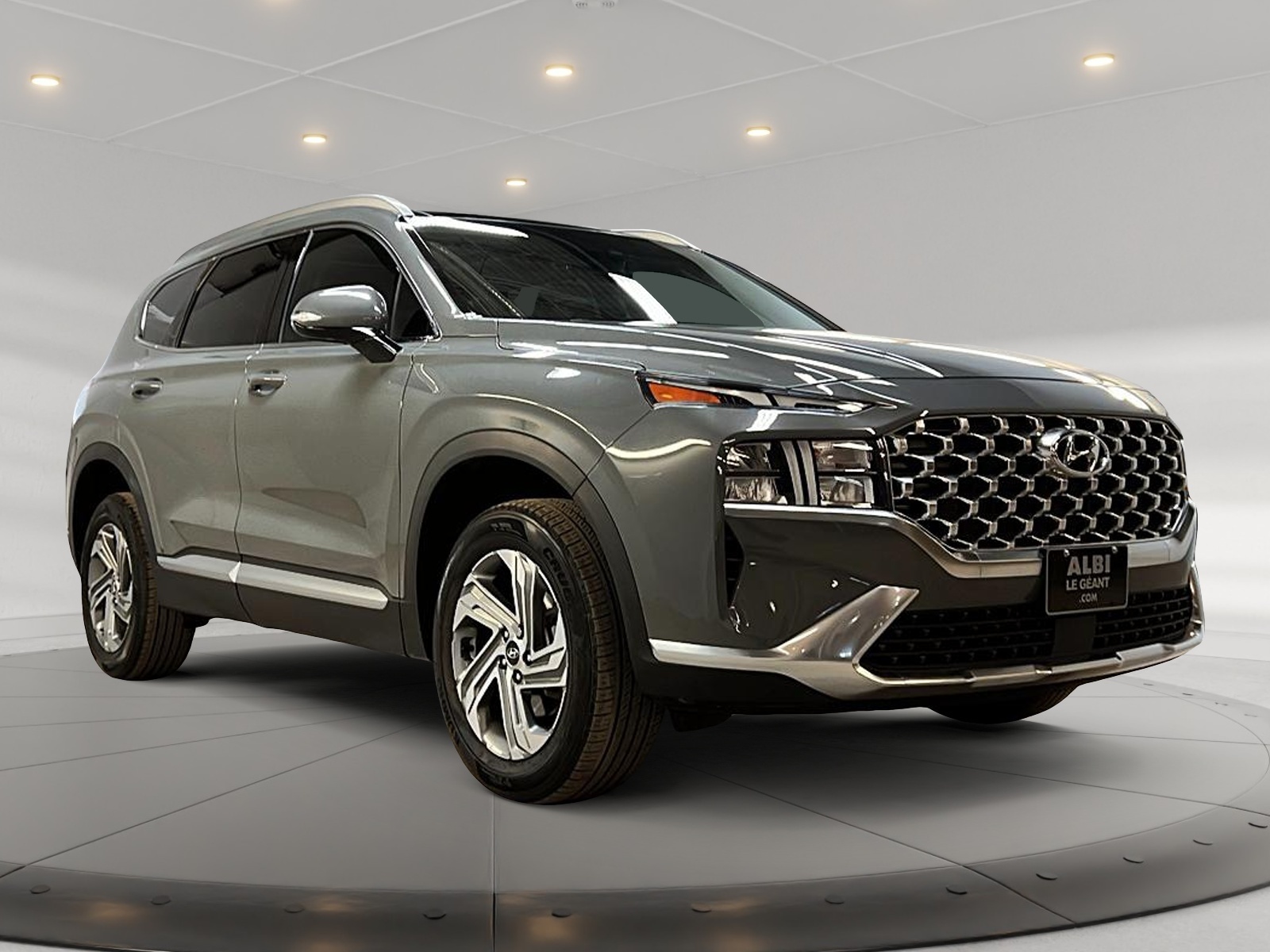Hyundai Santa Fe 2022 - Image #3