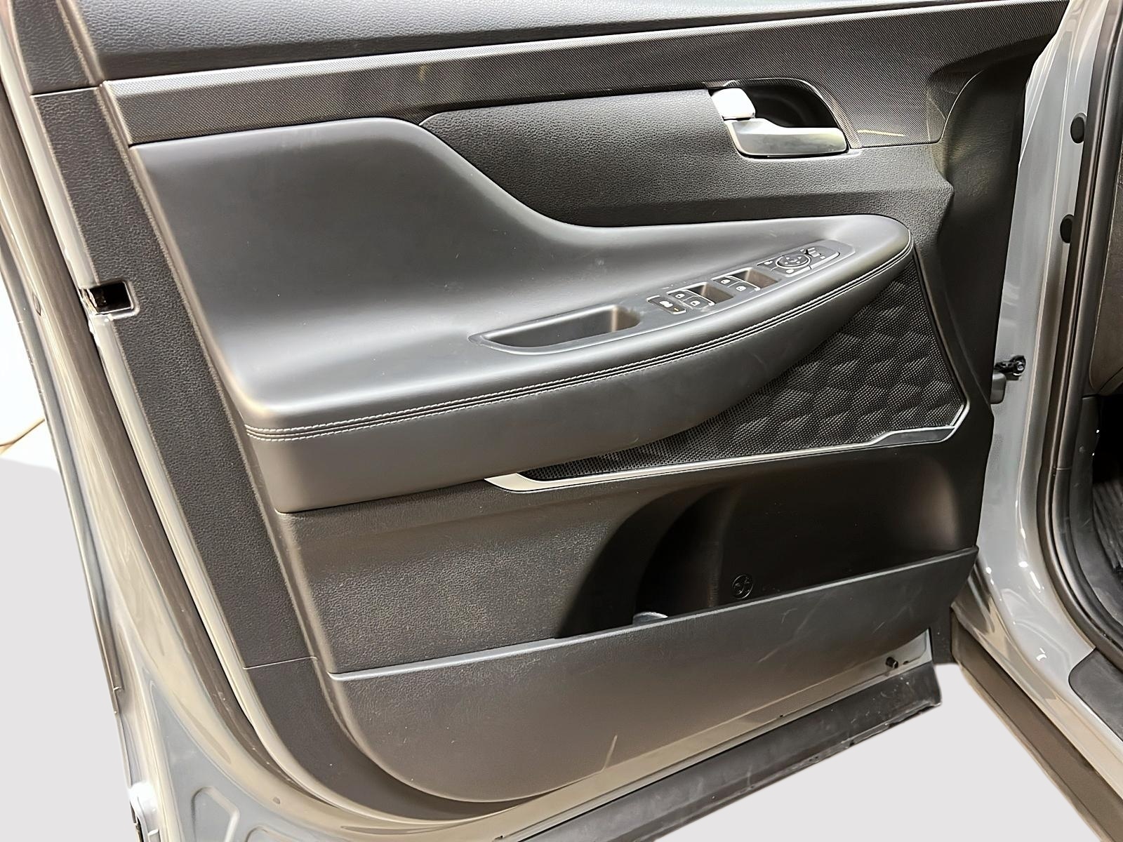 Hyundai Santa Fe 2022 - Image #22