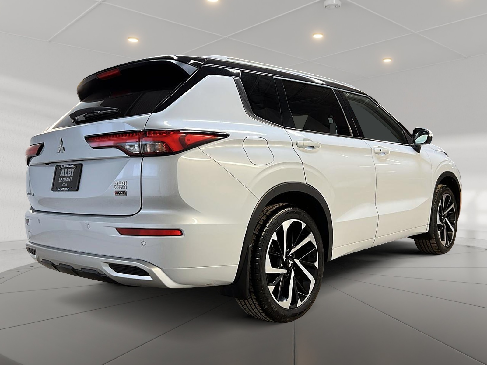 Mitsubishi Outlander 2024 - Image #4