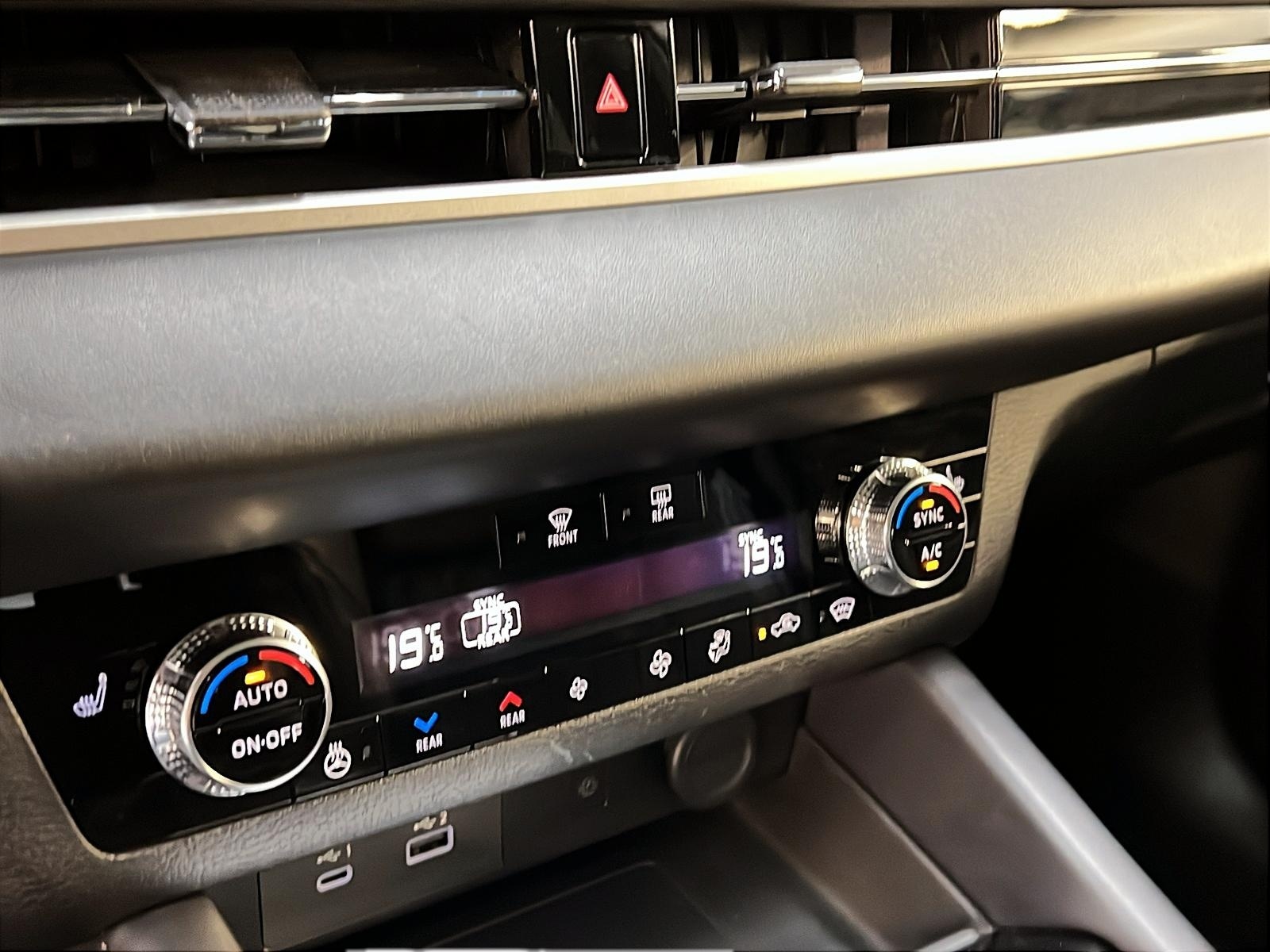 Mitsubishi Outlander 2024 - Image #17