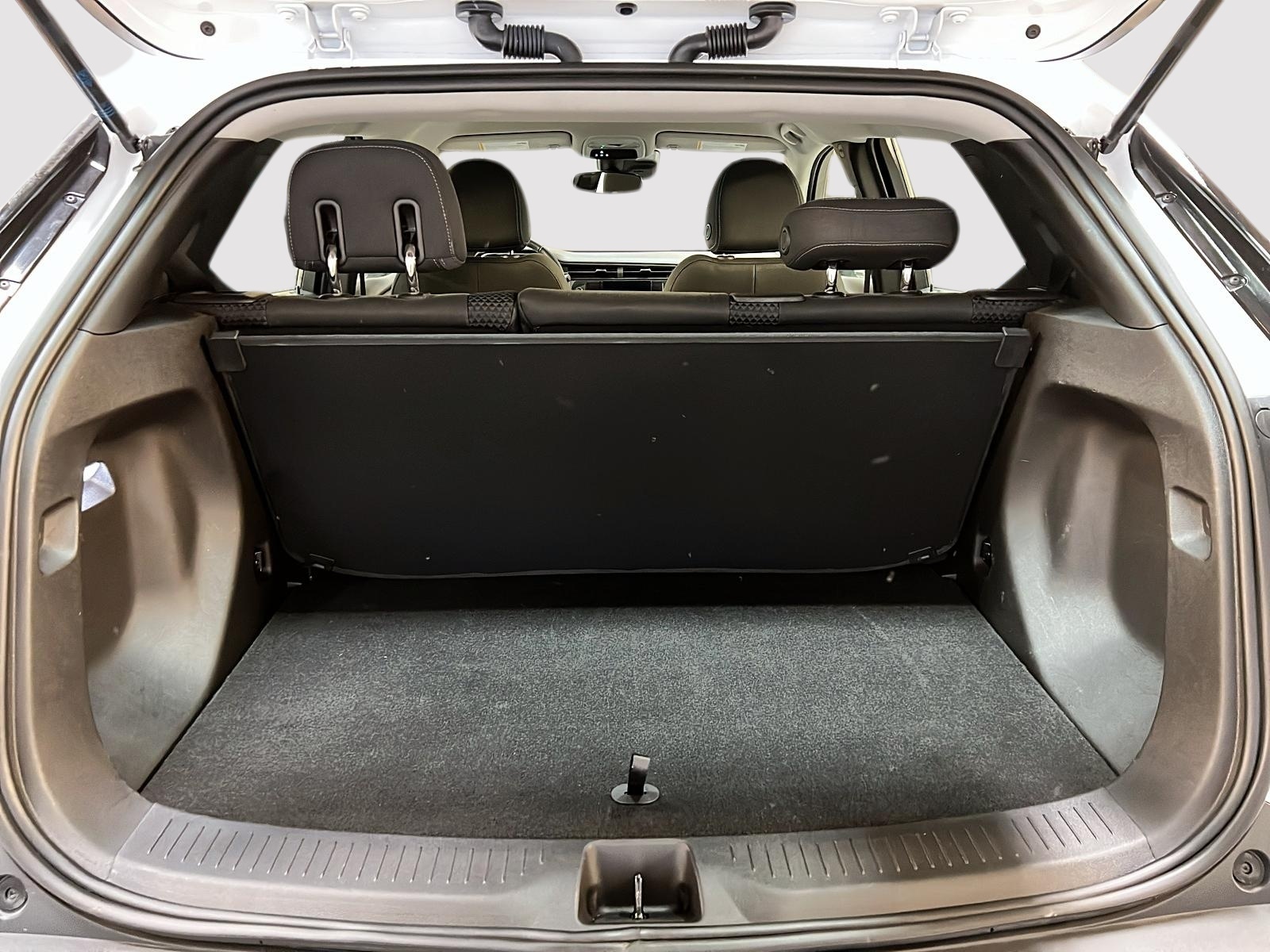 Chevrolet Bolt EUV 2023 - Image #12